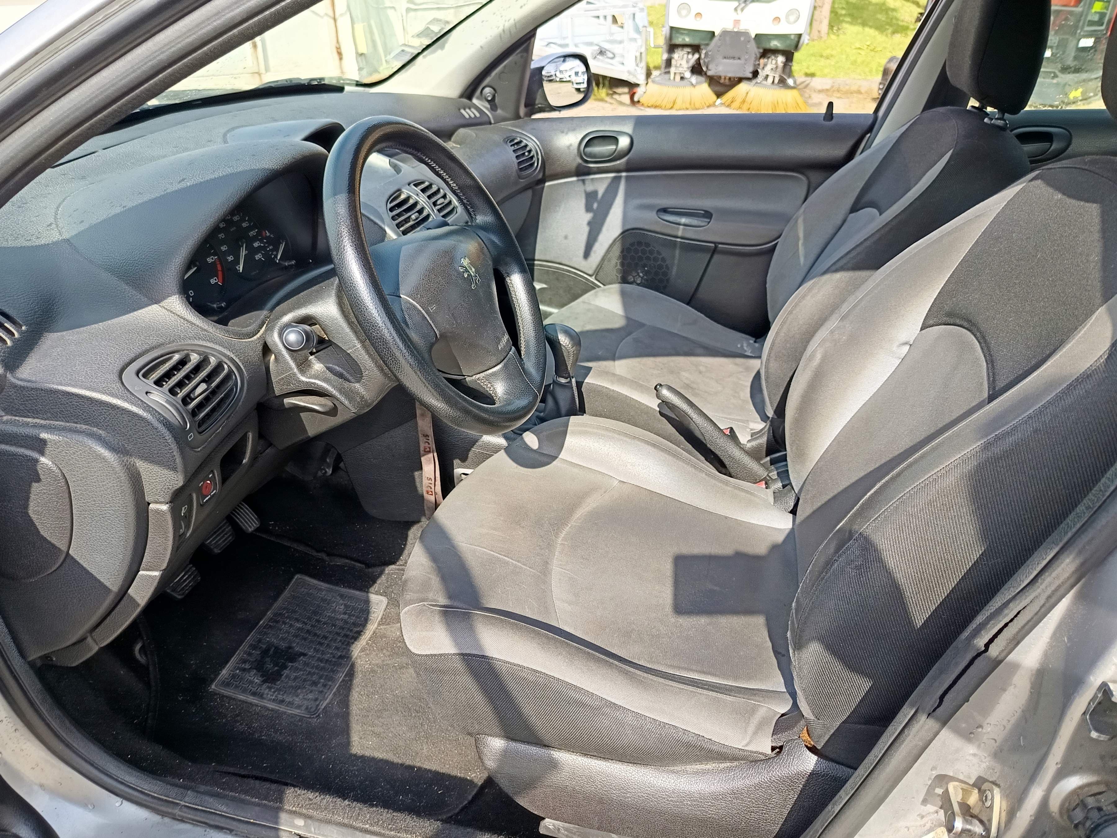 Peugeot 206 SW · Ano 2004 — imagen 31
