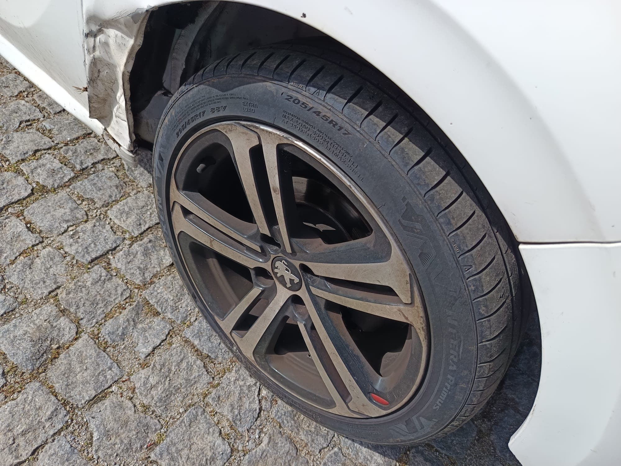 Peugeot 208 · Ano 2016 — imagem 13