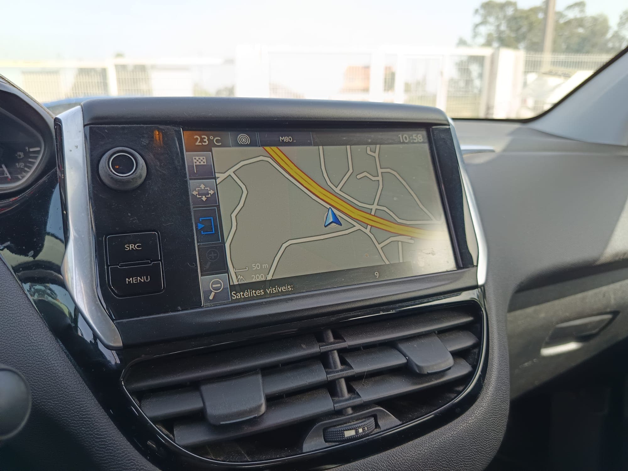 Peugeot 208 · Ano 2016 — imagem 21