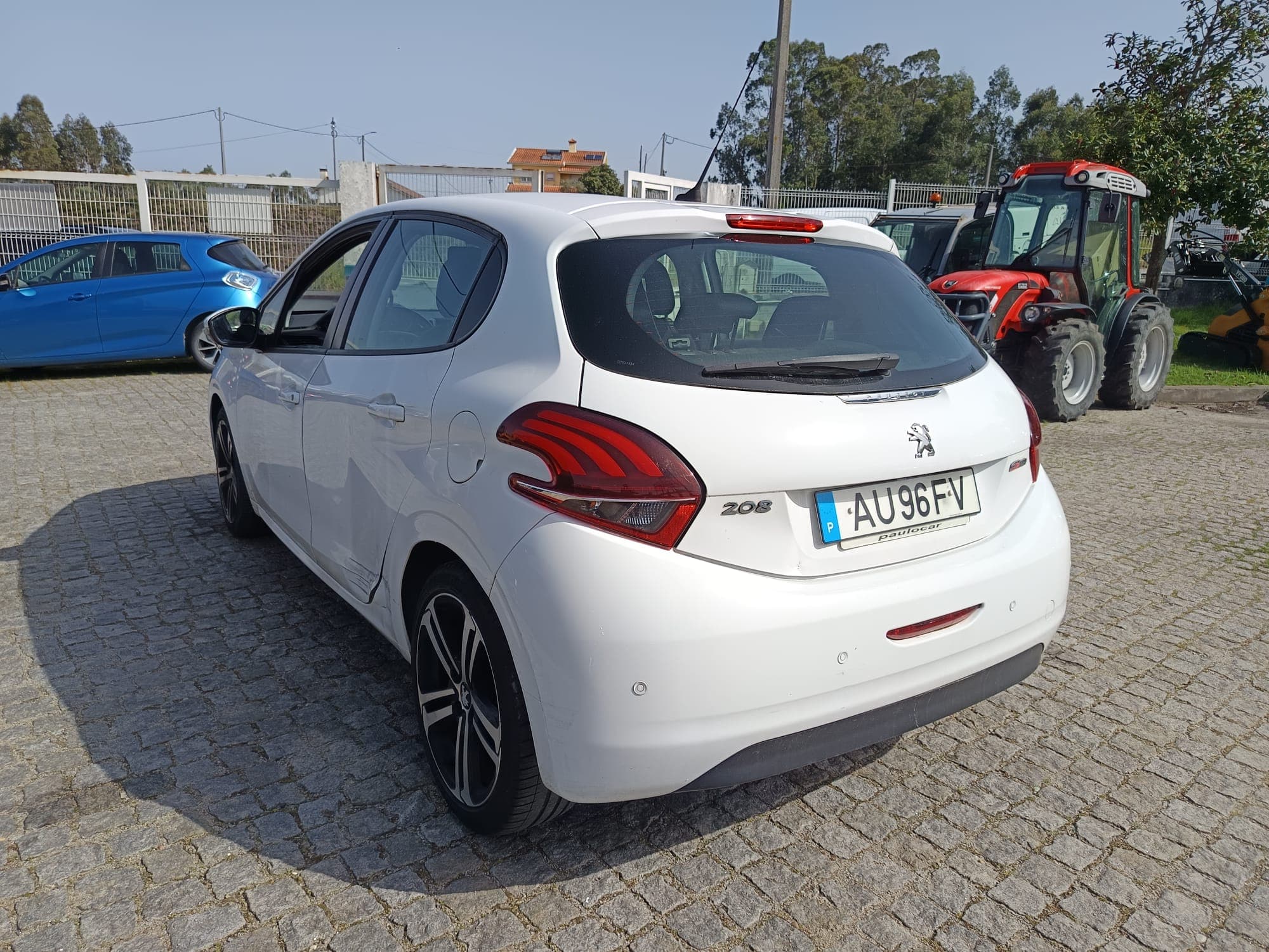 Peugeot 208 · Ano 2016 — imagem 5