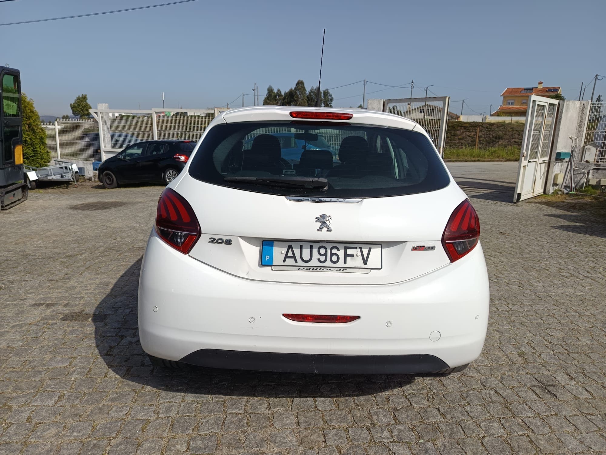 Peugeot 208 · Ano 2016 — imagem 6