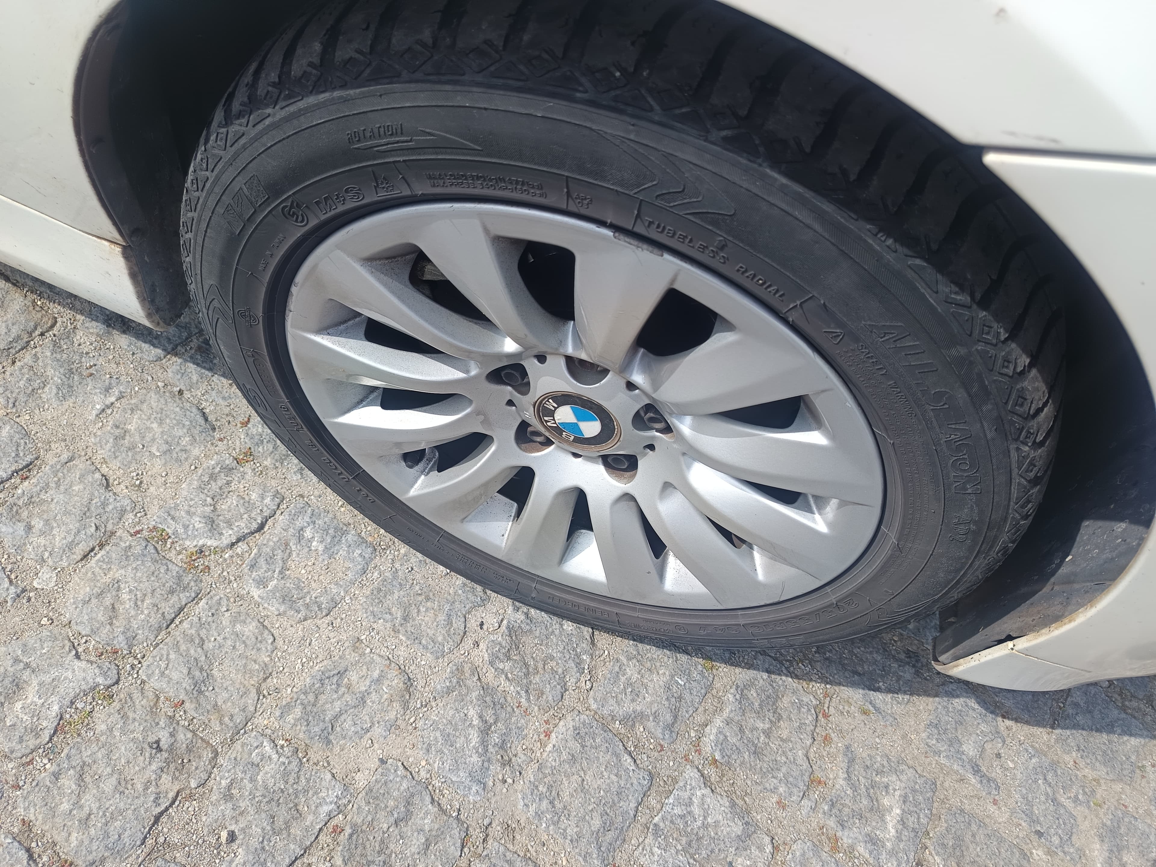 BMW 320d · Ano 2008 — image 10