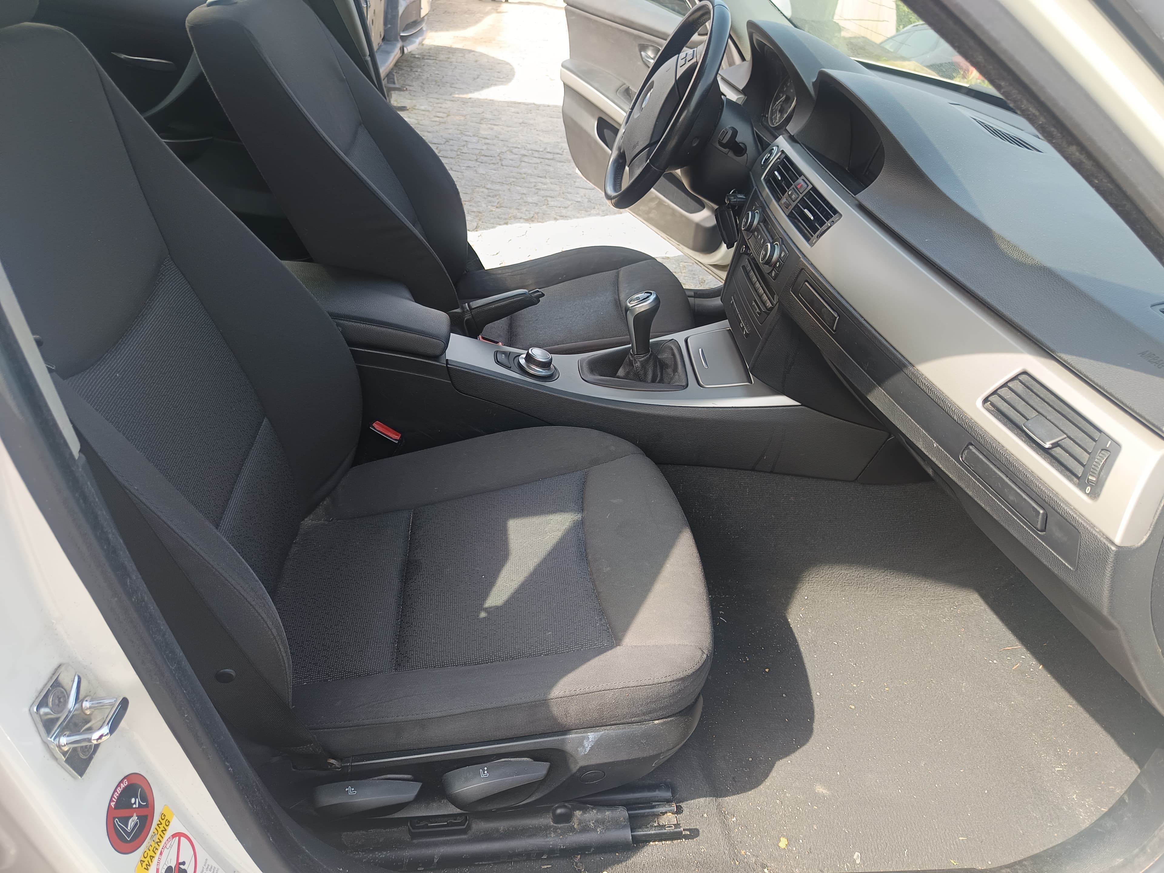 BMW 320d · Ano 2008 — image 31