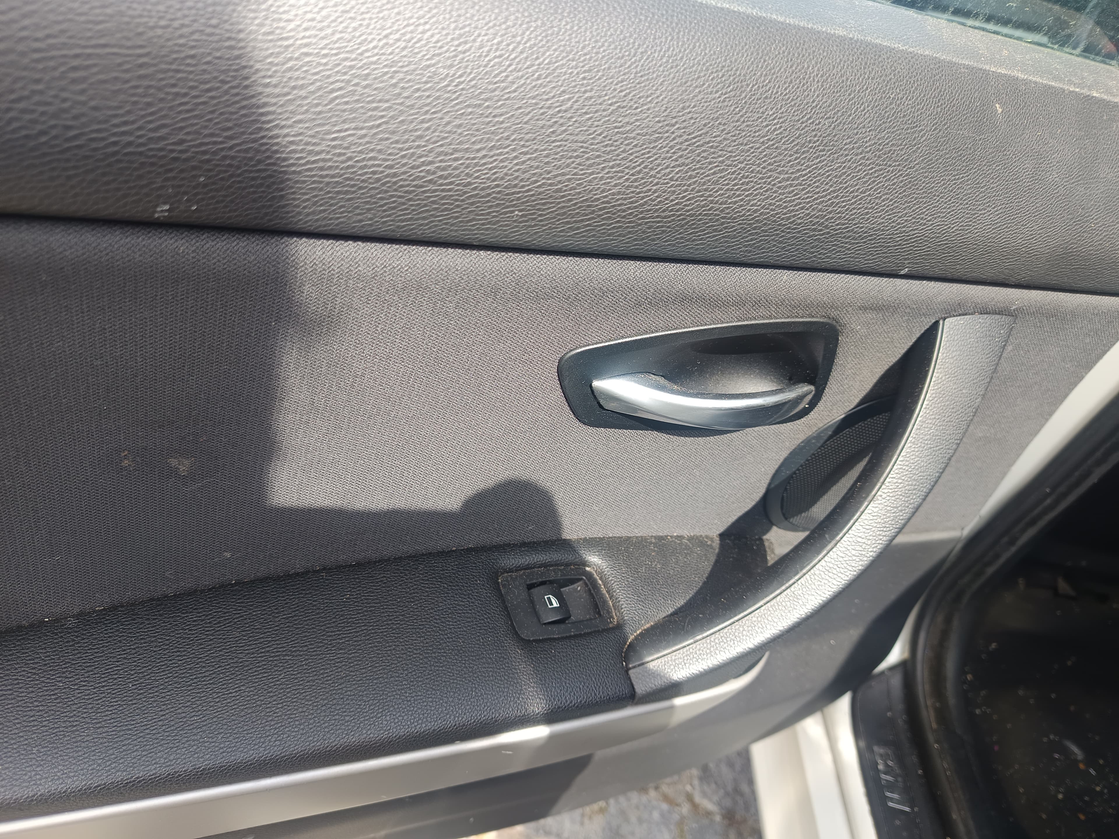 BMW 320d · Ano 2008 — image 33