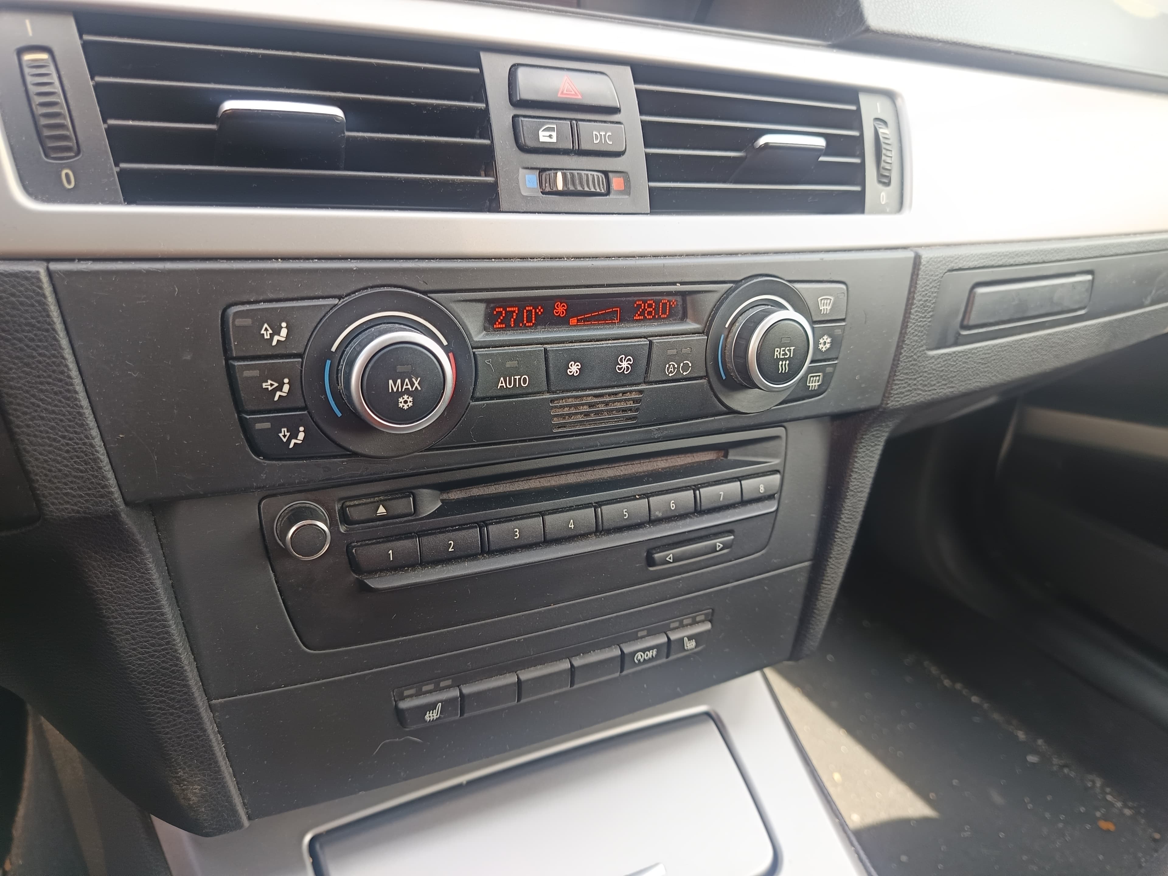 BMW 320d · Ano 2008 — image 22
