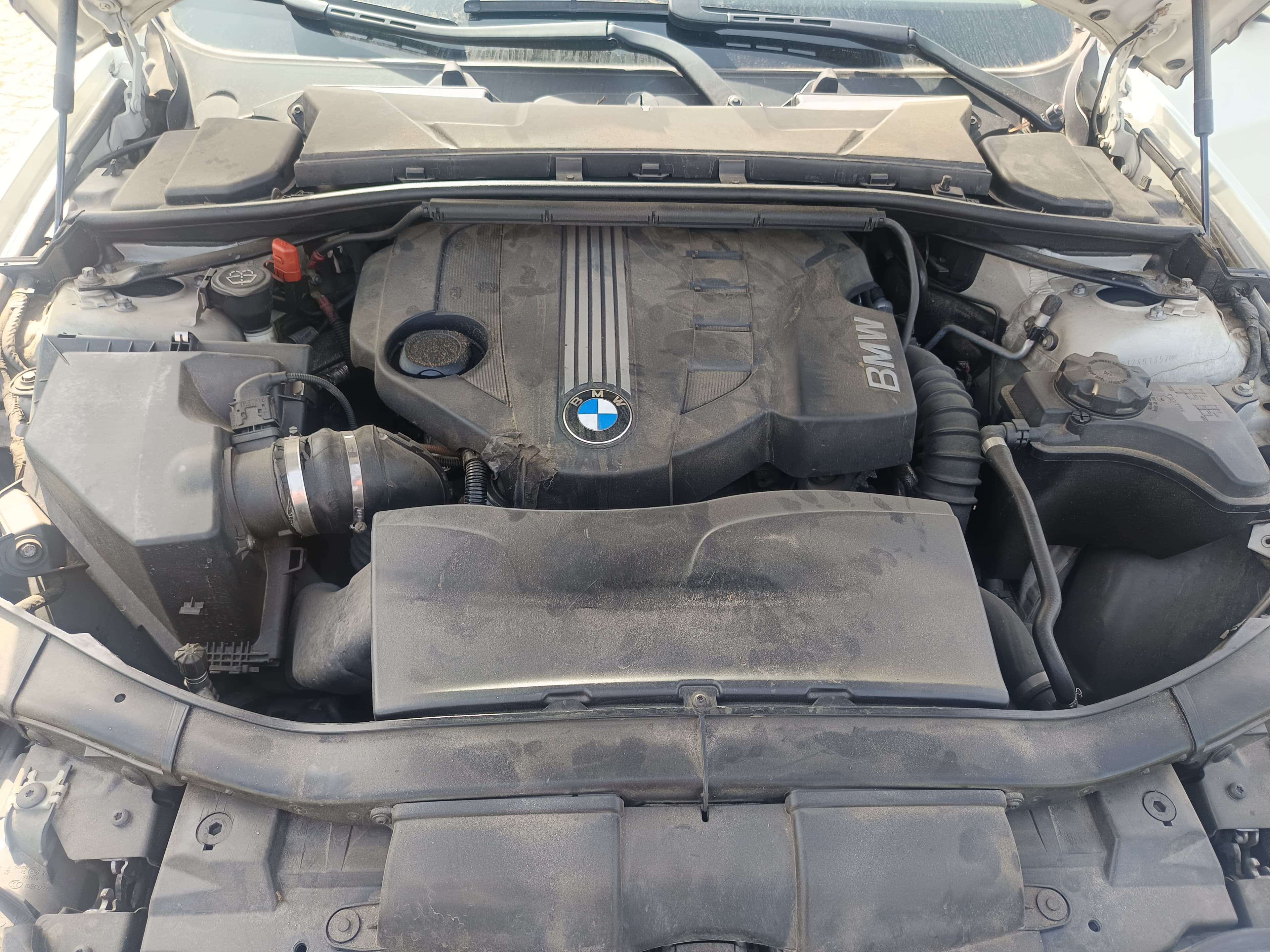 BMW 320d · Ano 2008 — image 15