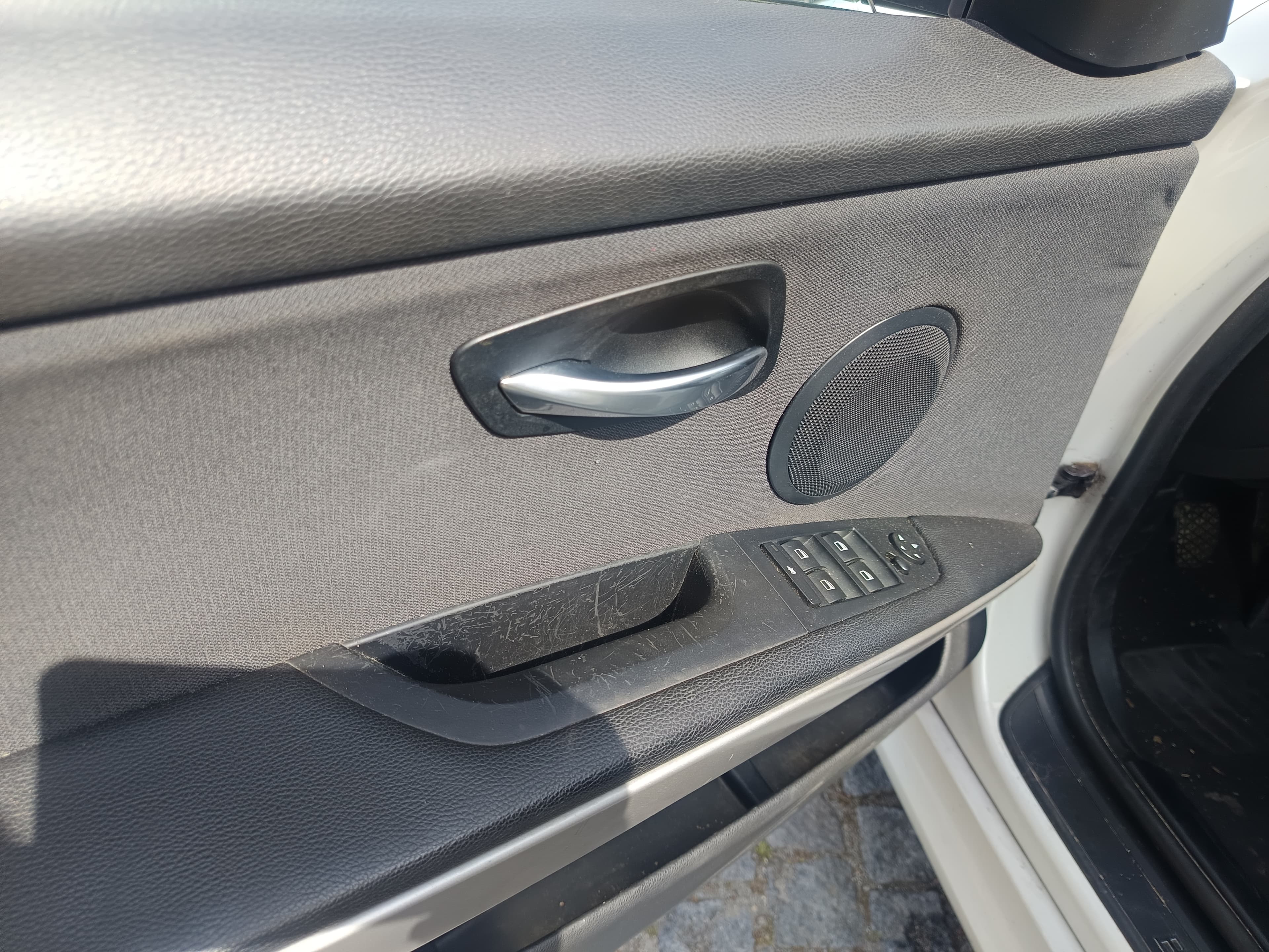 BMW 320d · Ano 2008 — image 36