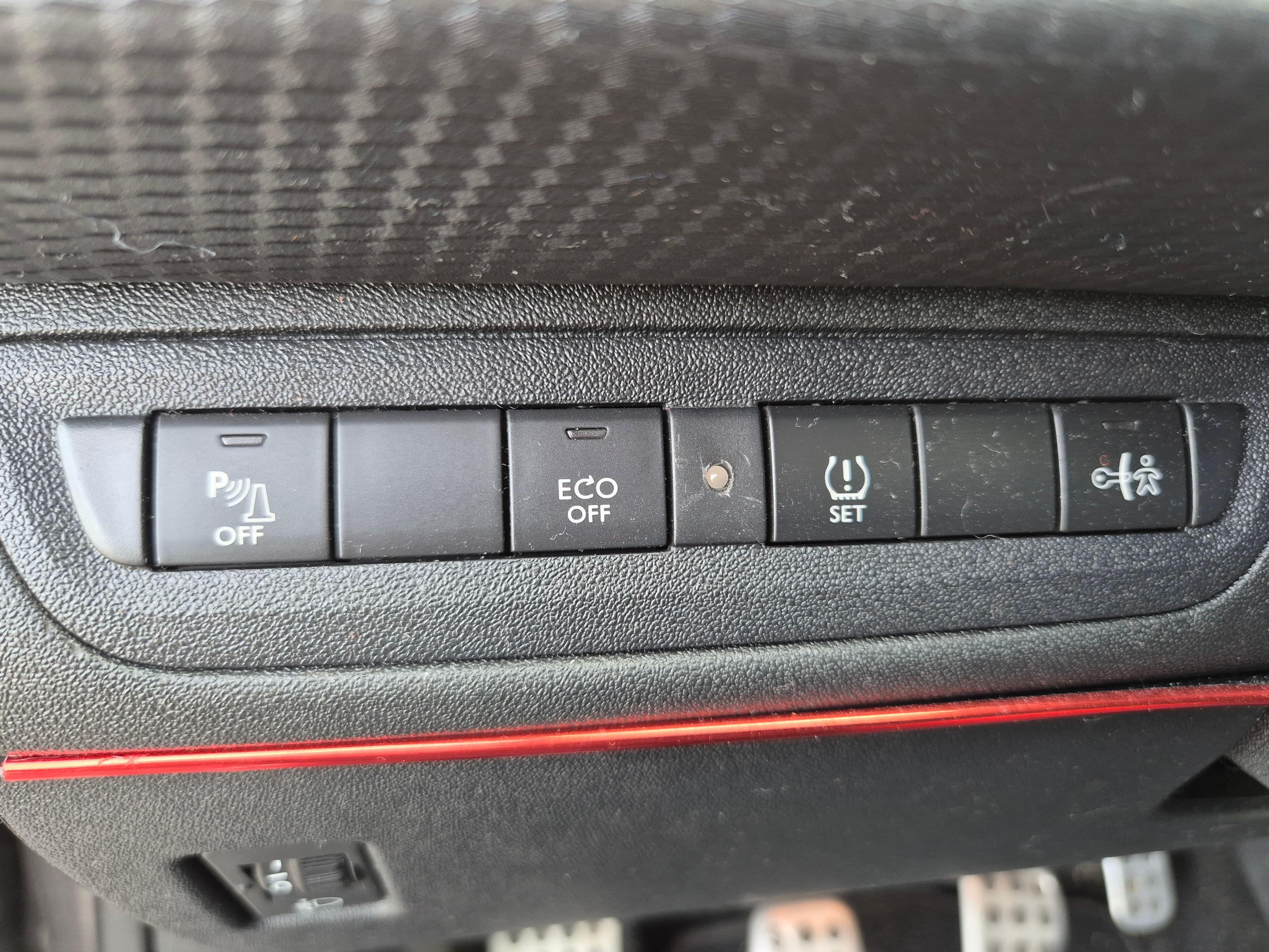 Peugeot 2008 · Ano 2015 — imagem 29