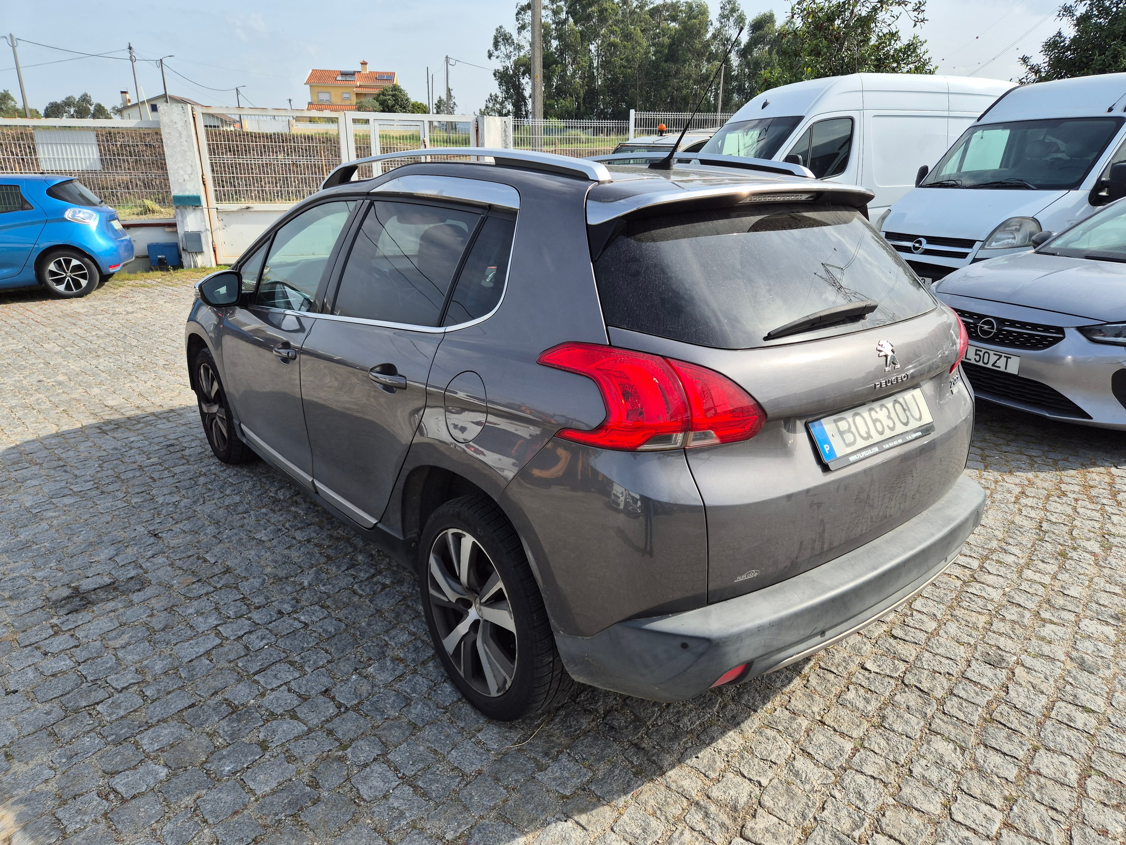 Peugeot 2008 · Ano 2015 — imagem 6