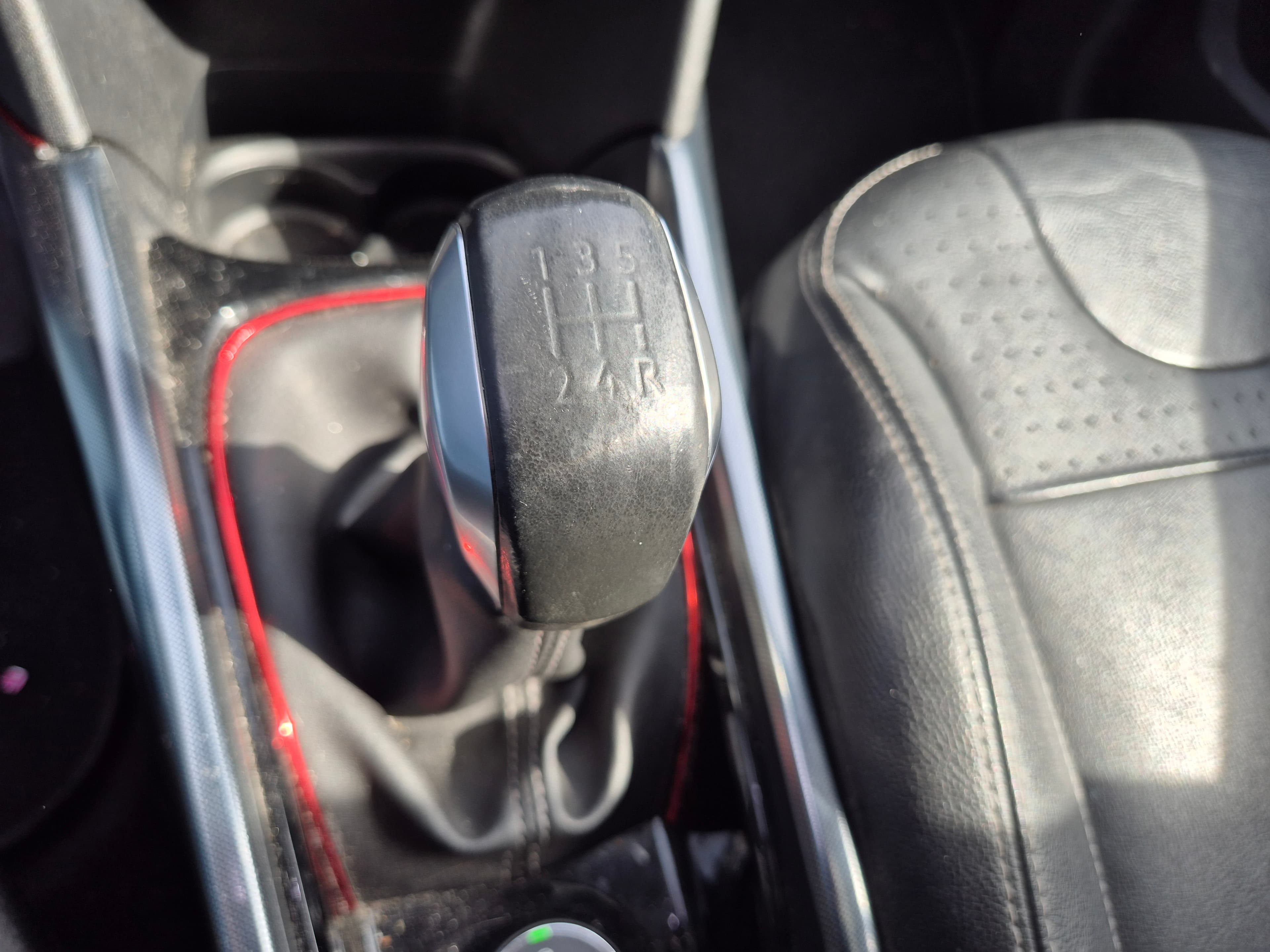 Peugeot 2008 · Ano 2015 — imagem 42