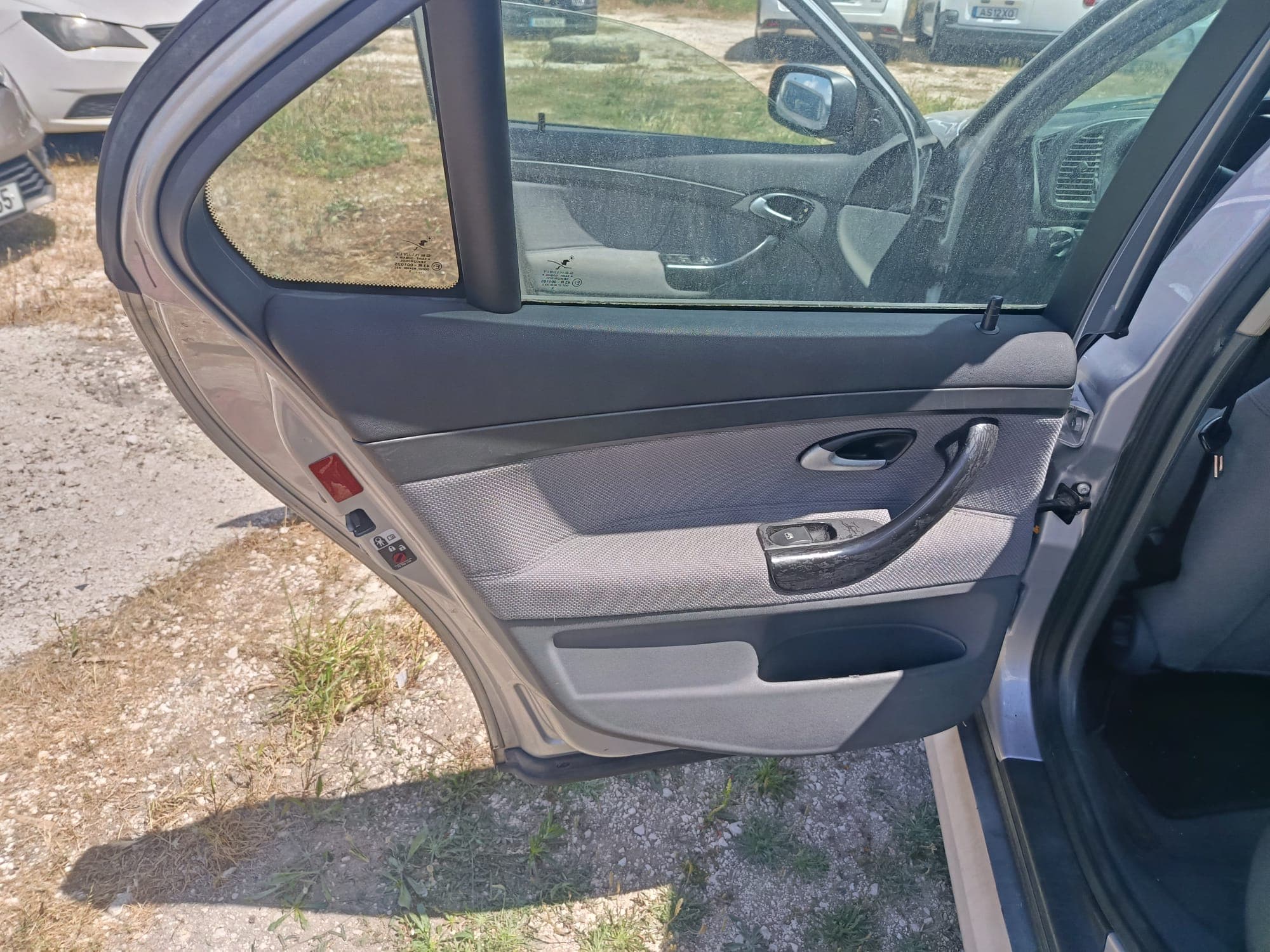 SAAB 2.2 TiD · Ano 2003 — imagen 9