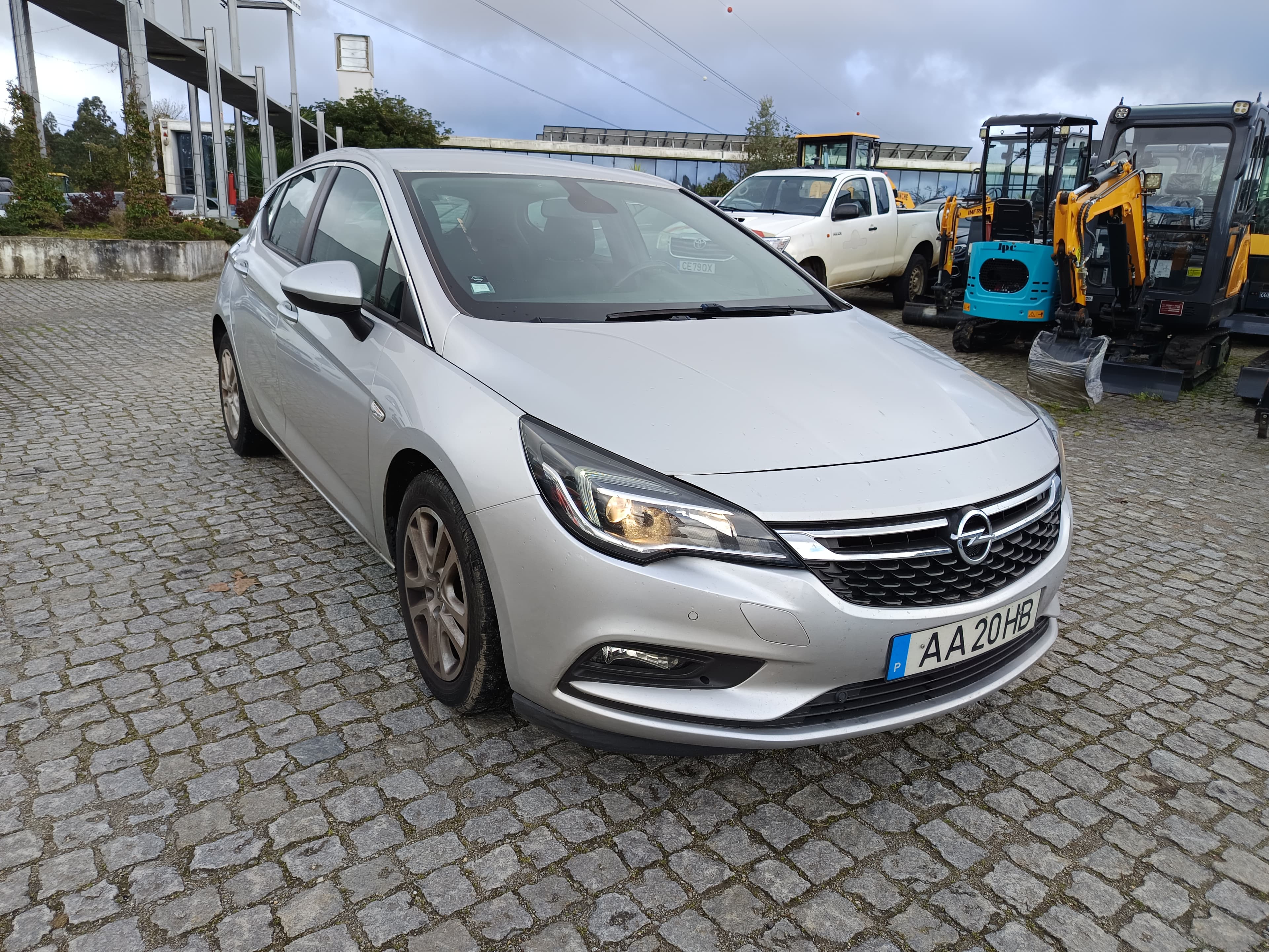 Opel Astra 1.6 CDTi · Ano 2016 — imagem 3