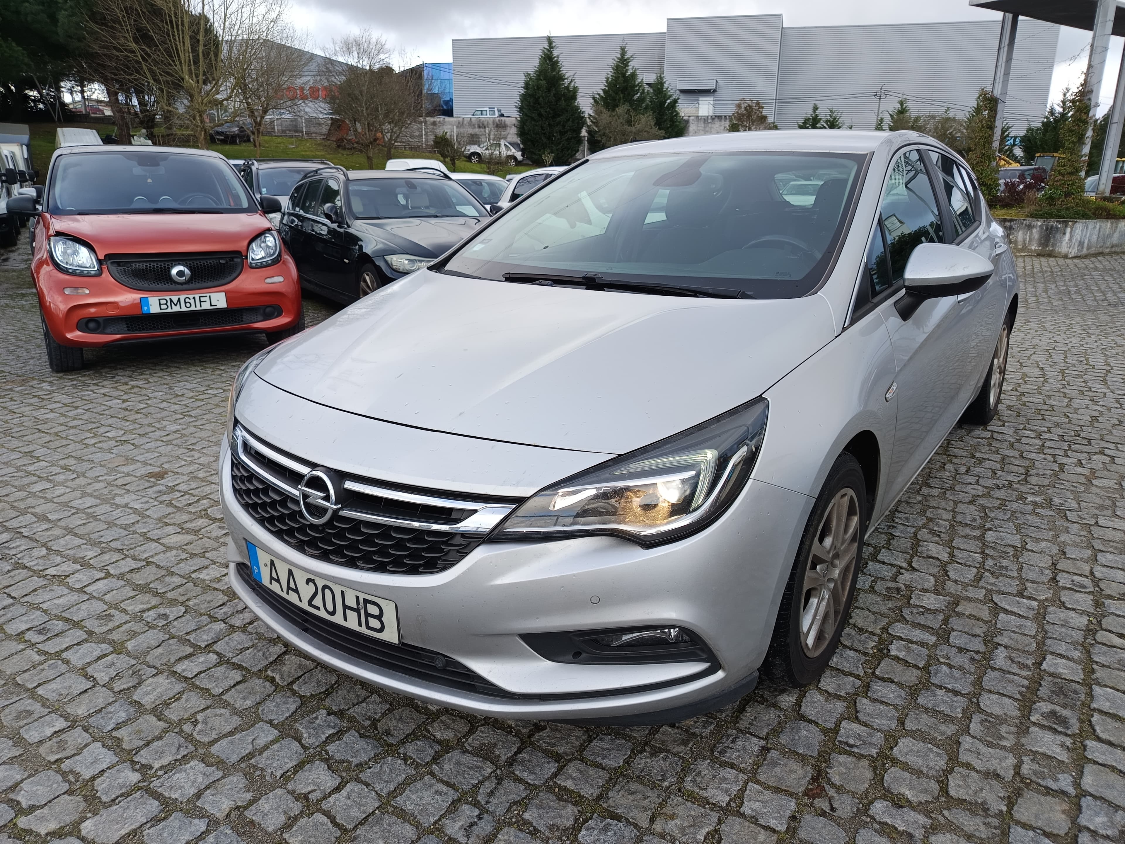 Opel Astra 1.6 CDTi · Ano 2016 — imagem 1