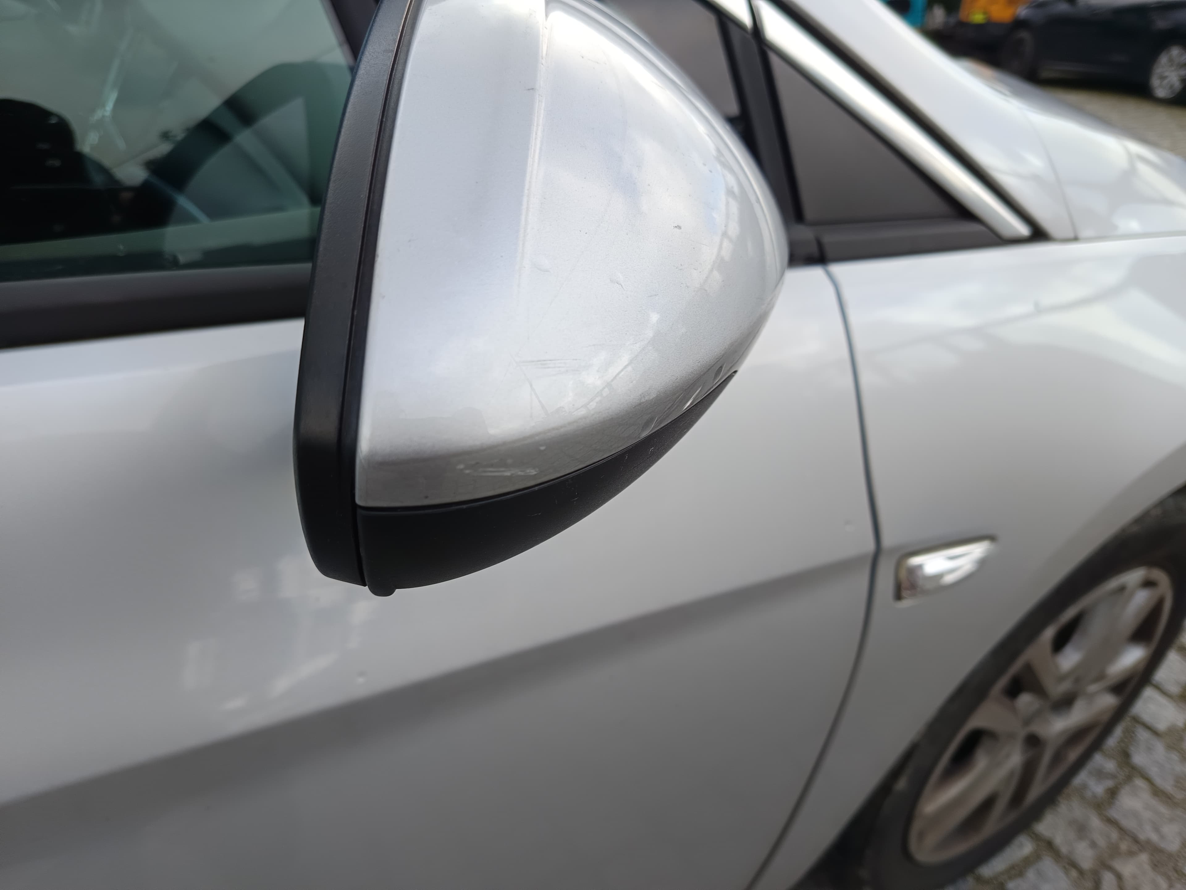Opel Astra 1.6 CDTi · Ano 2016 — imagem 16
