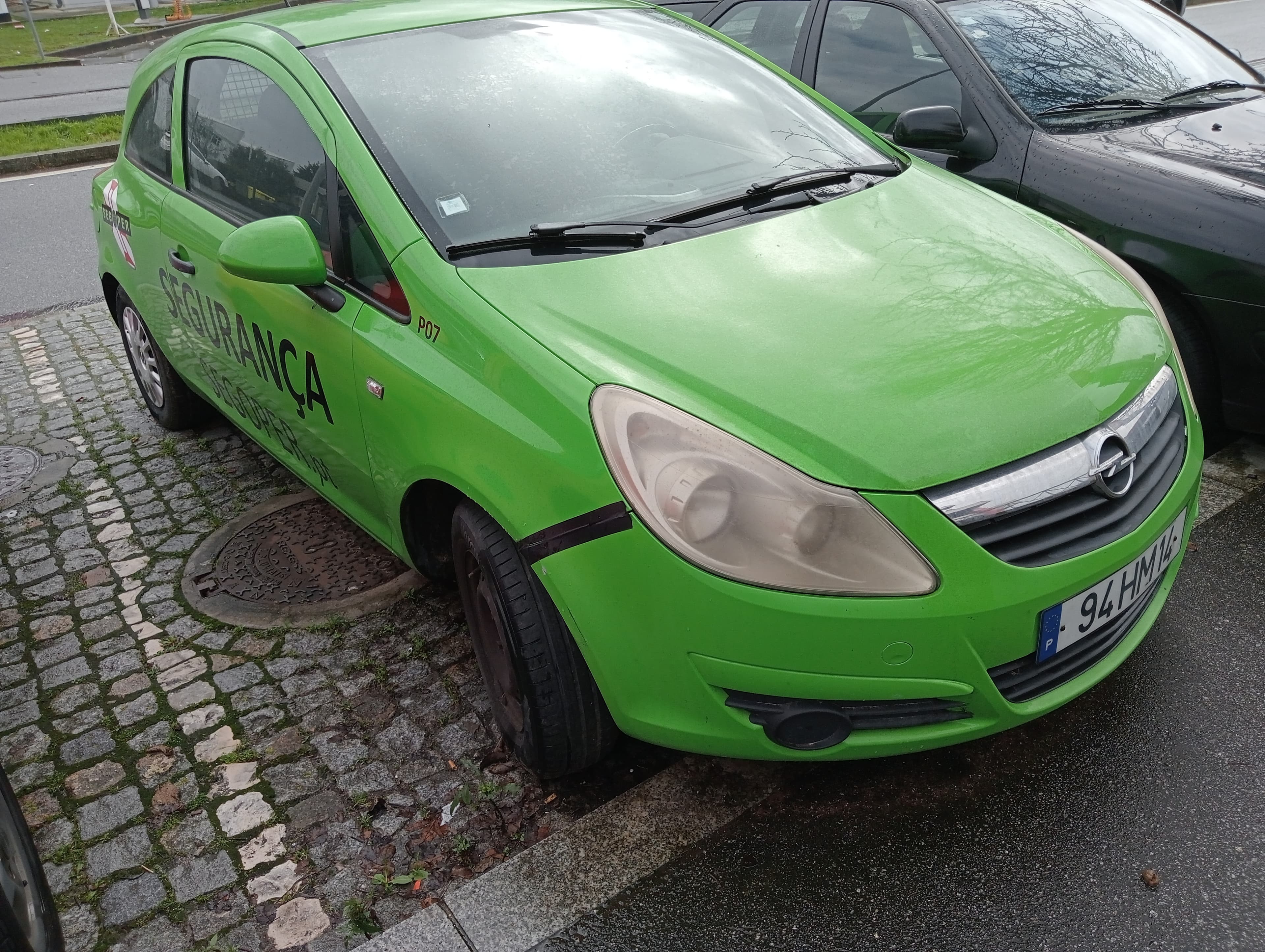 Opel Corsa CDTI · Ano 2009 — image 2
