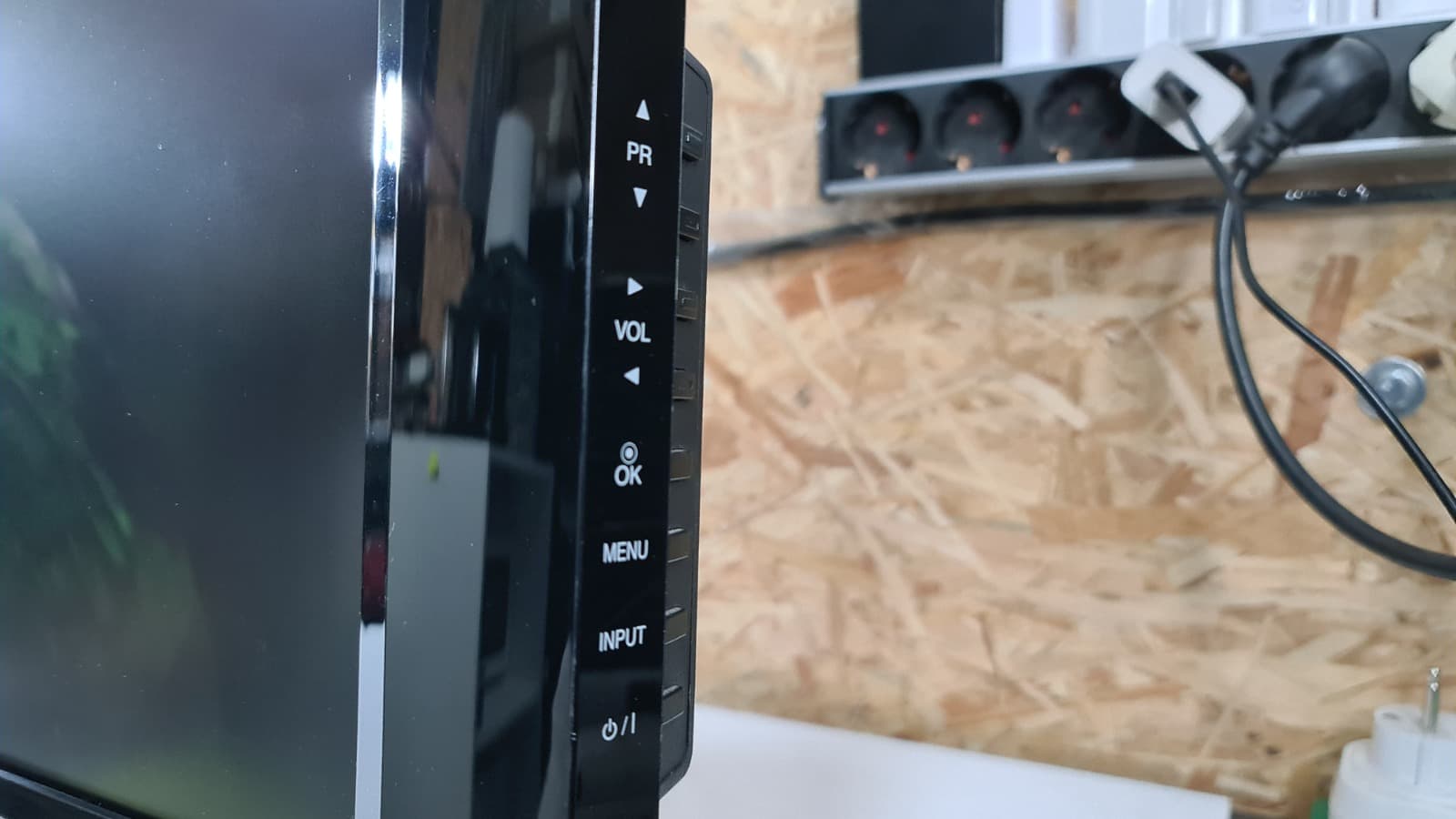 Televisão LG 32LC52 — imagen 7
