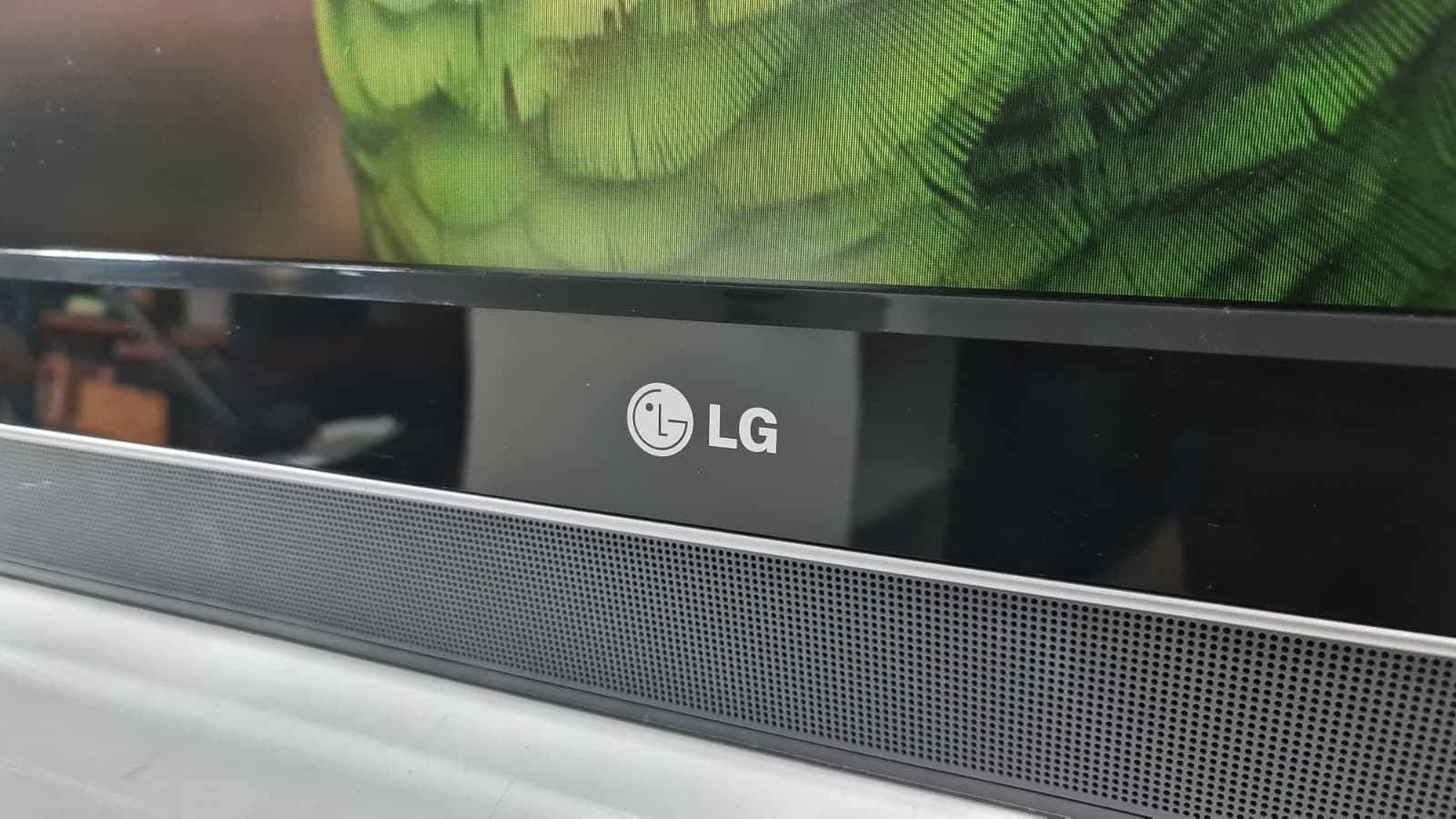Televisão LG 32LC52 — imagen 2