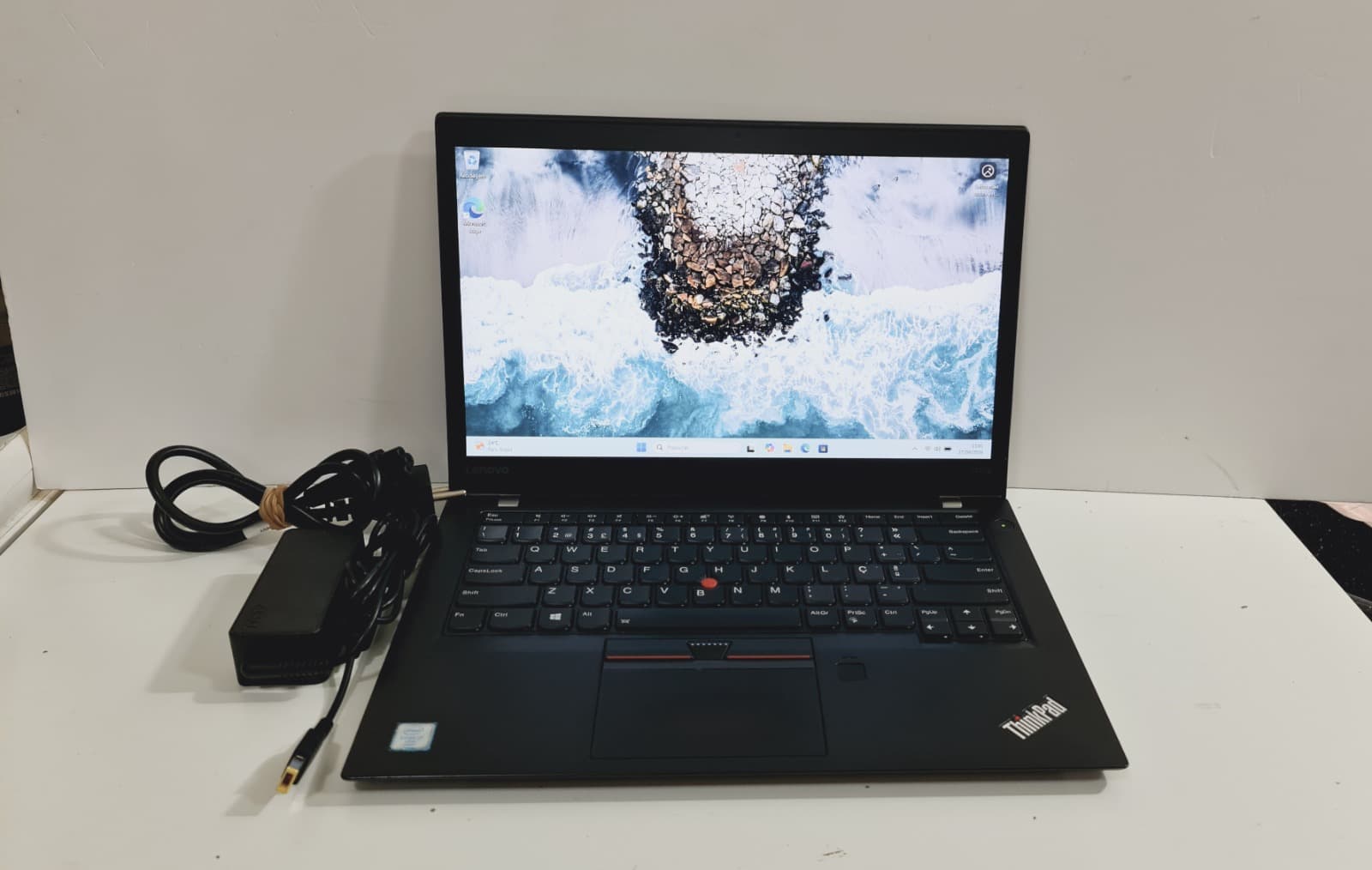Computador Portátil Lenovo ThinkPad T470s — imagem 1