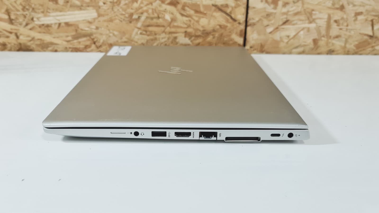 Computador portátil HP EliteBook 840 G5 — imagen 3