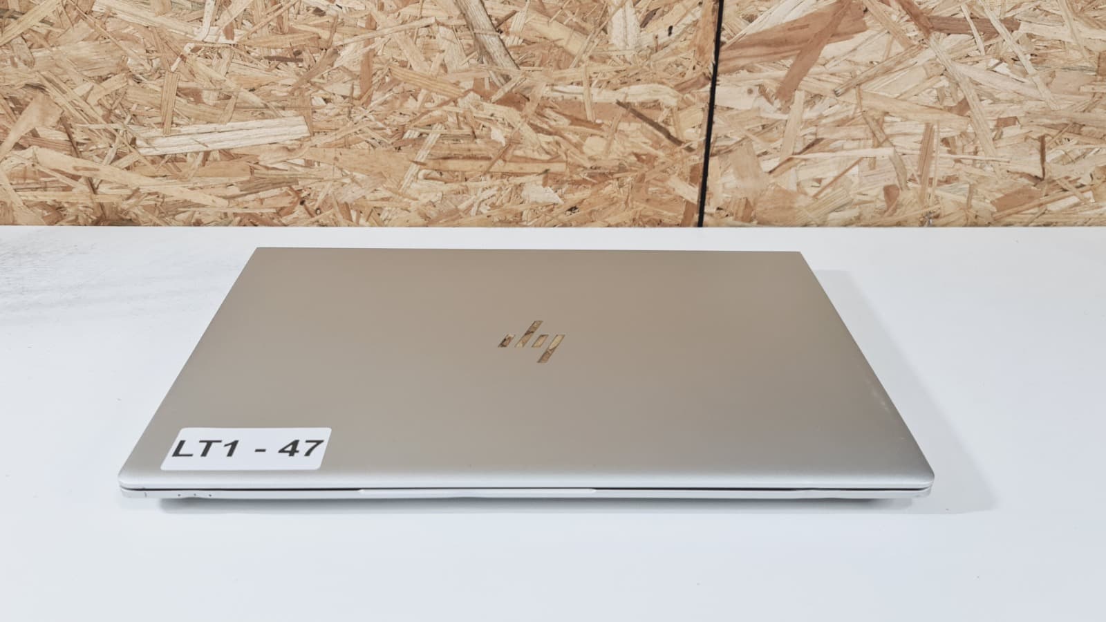 Computador portátil HP EliteBook 840 G5 — imagen 2