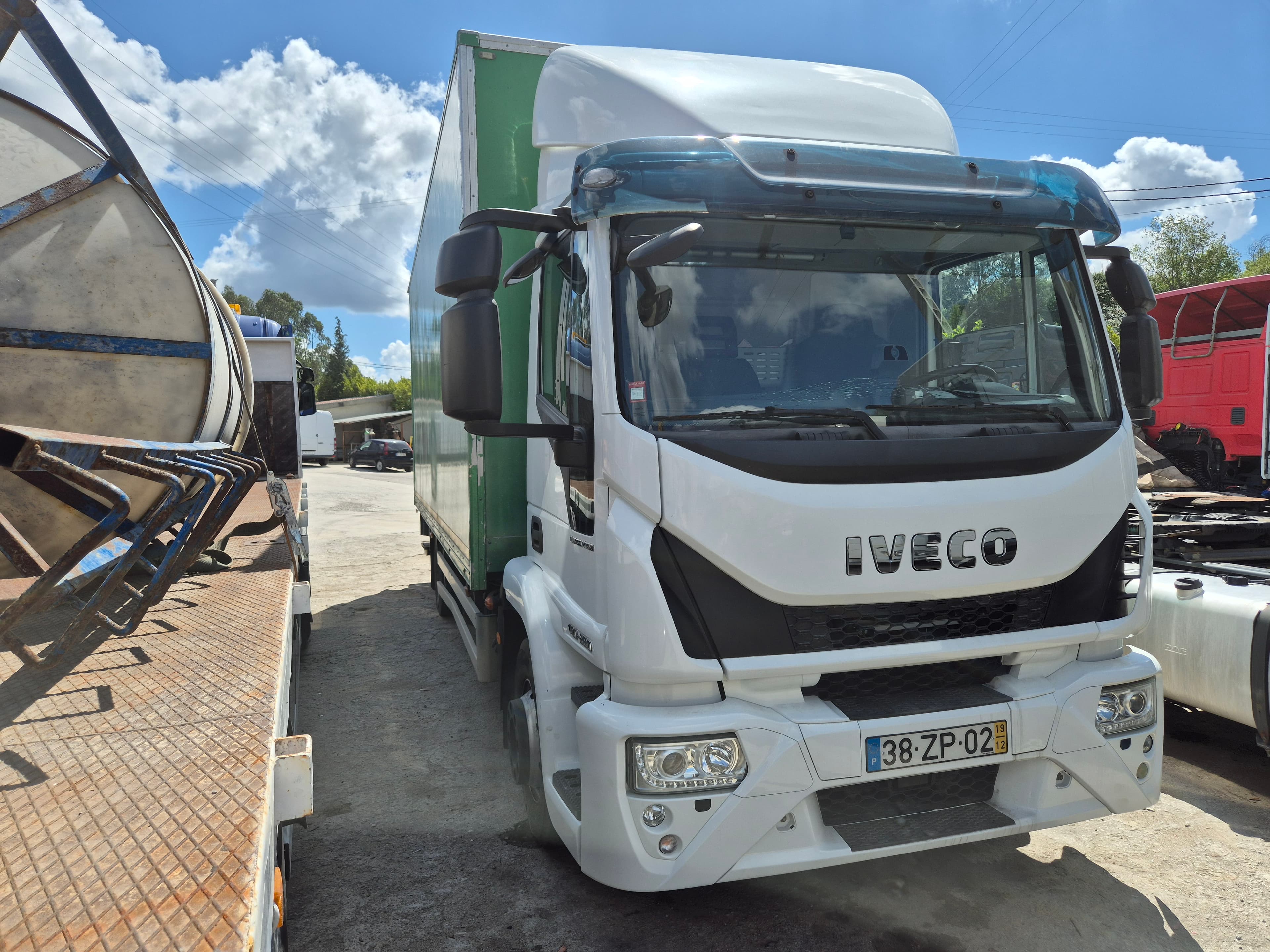 Iveco Eurocargo 140E · Ano 2019 — imagem 1