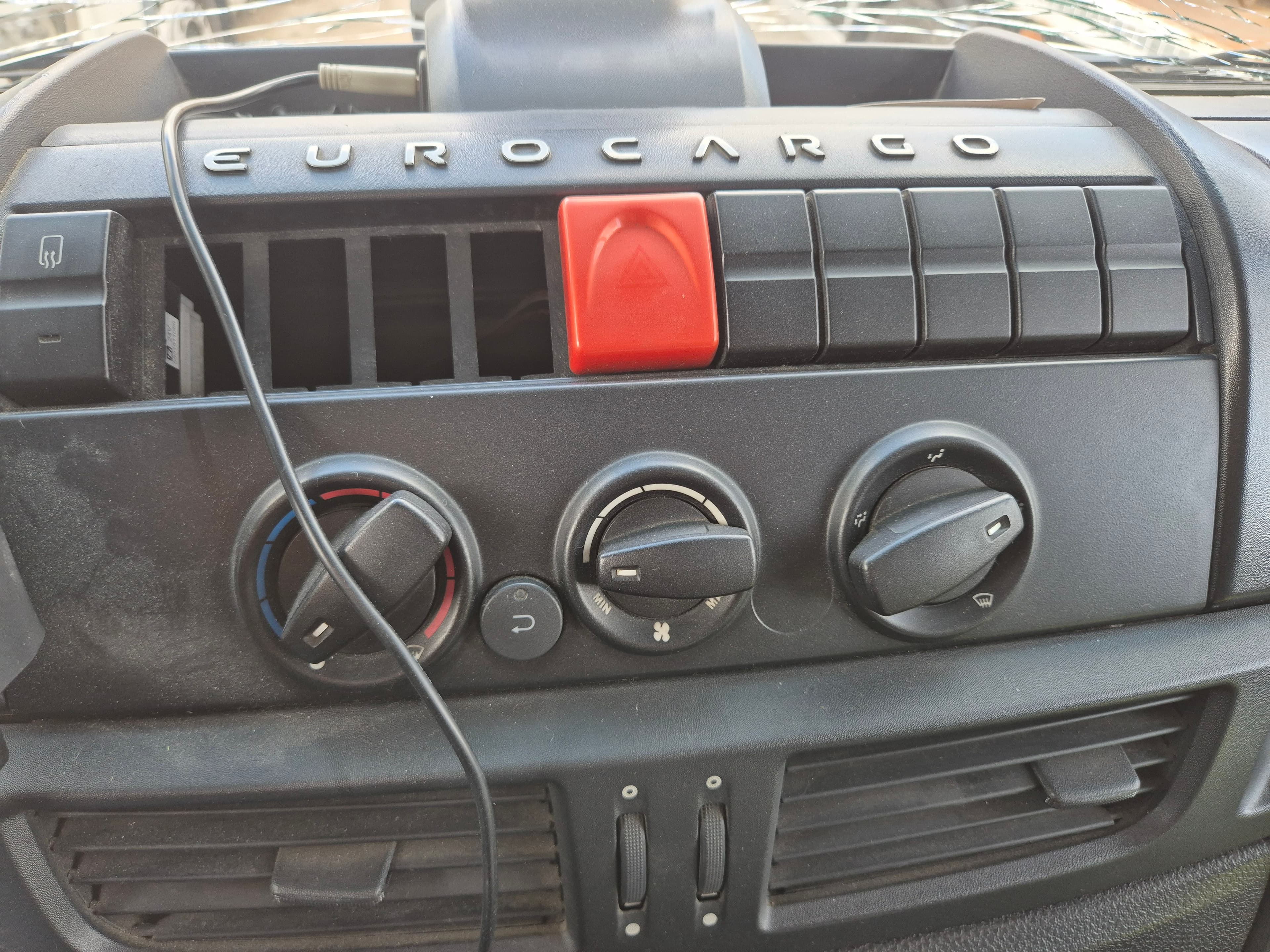 Iveco Eurocargo 140E · Ano 2019 — imagem 52
