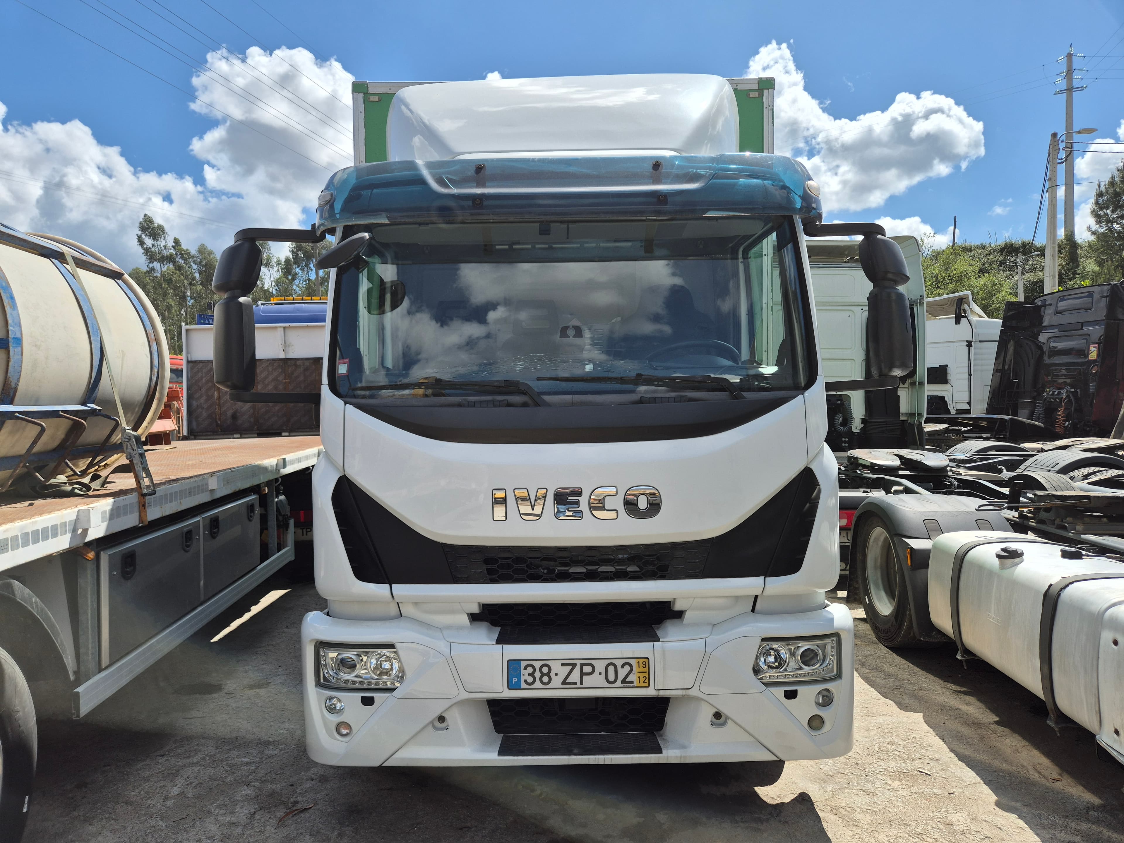 Iveco Eurocargo 140E · Ano 2019 — imagem 2