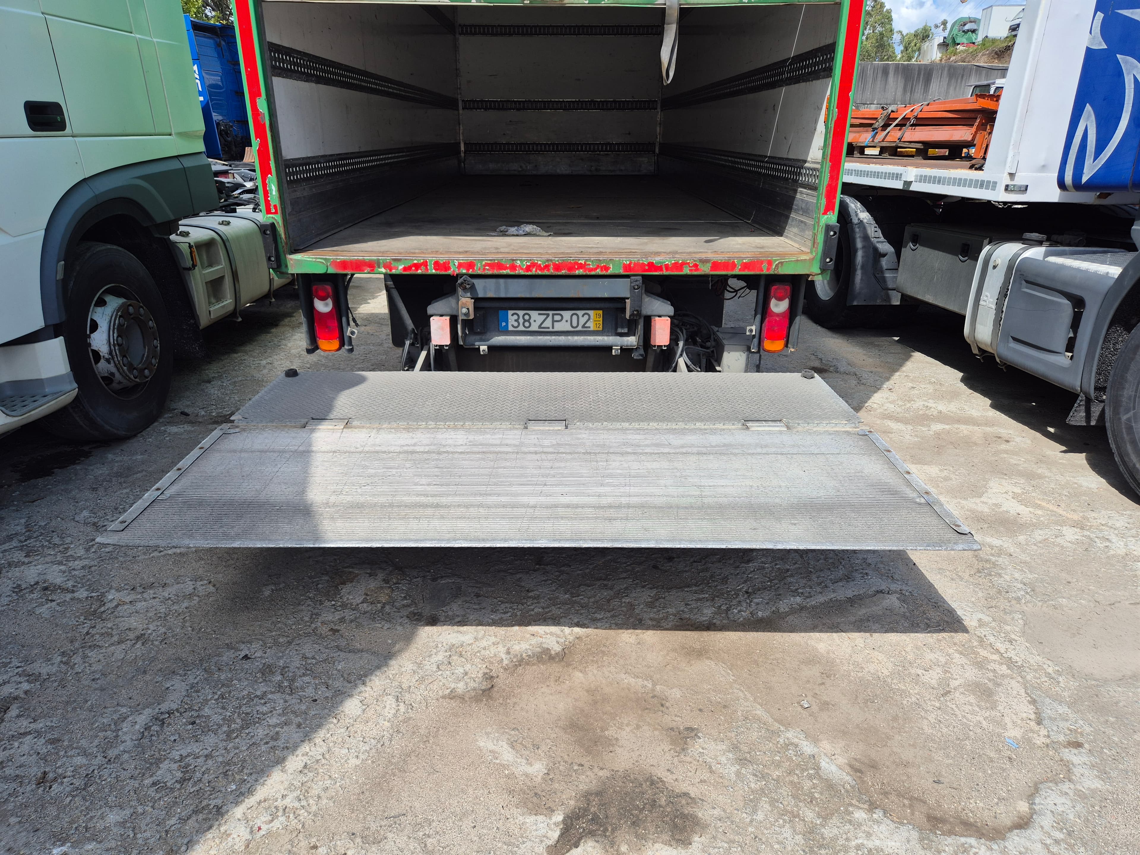 Iveco Eurocargo 140E · Ano 2019 — imagem 24