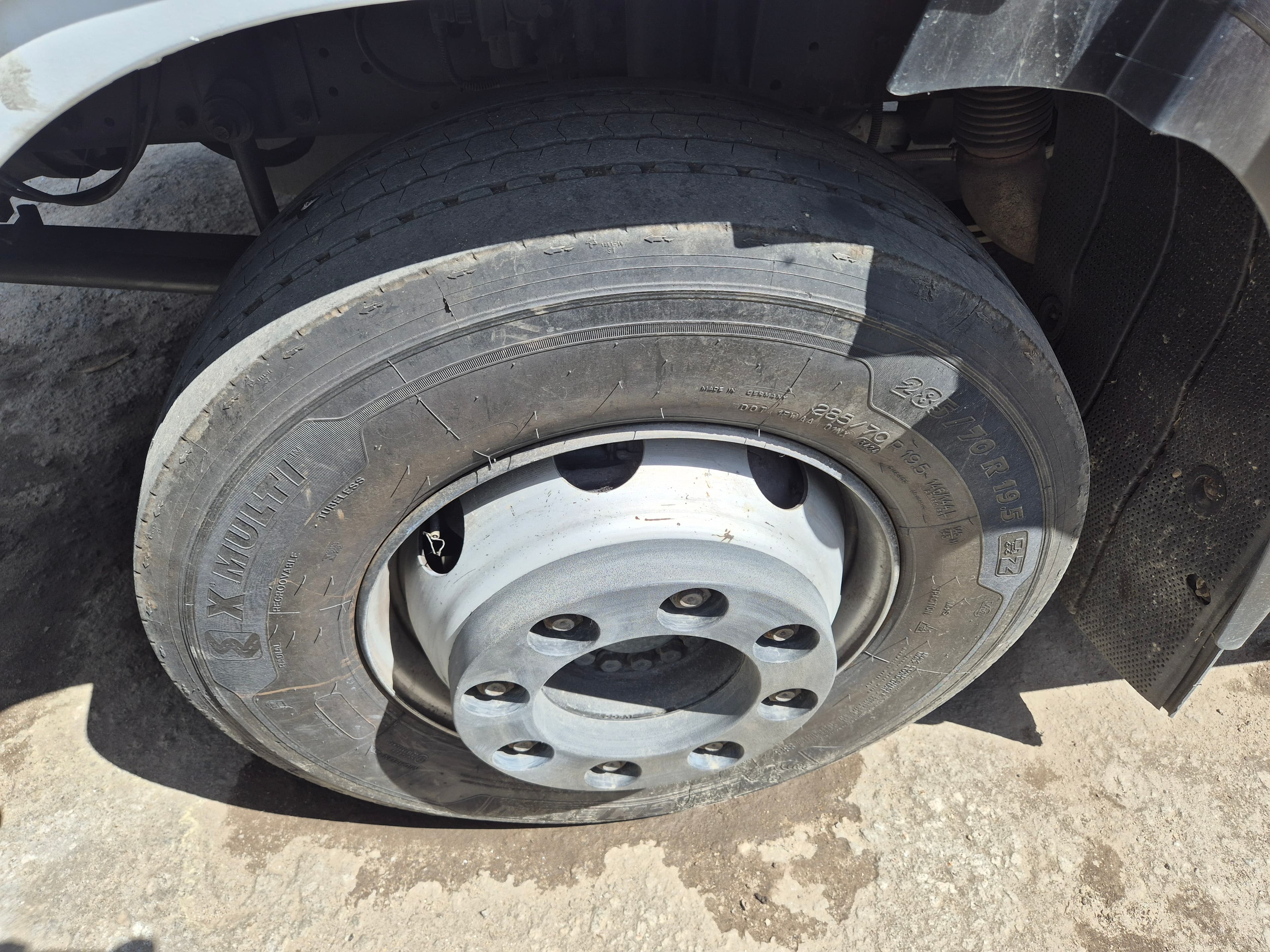 Iveco Eurocargo 140E · Ano 2019 — imagem 13