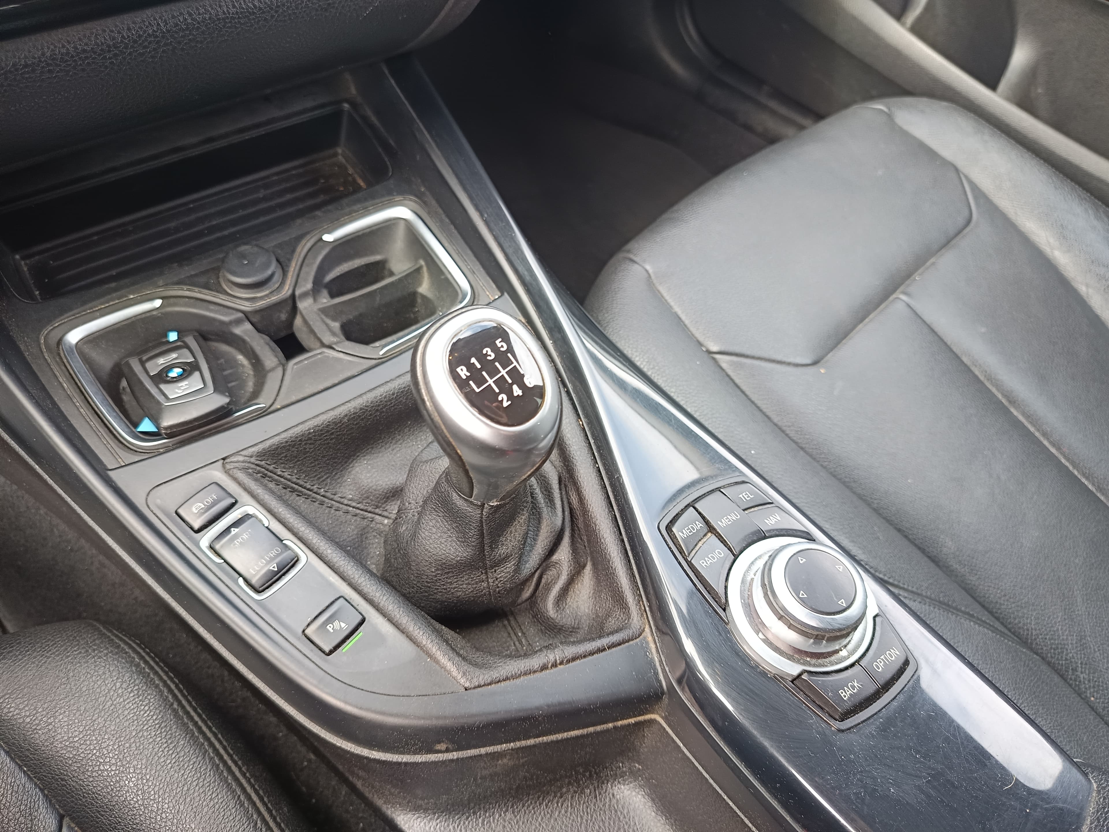 BMW 116d · Ano 2015 — imagen 38