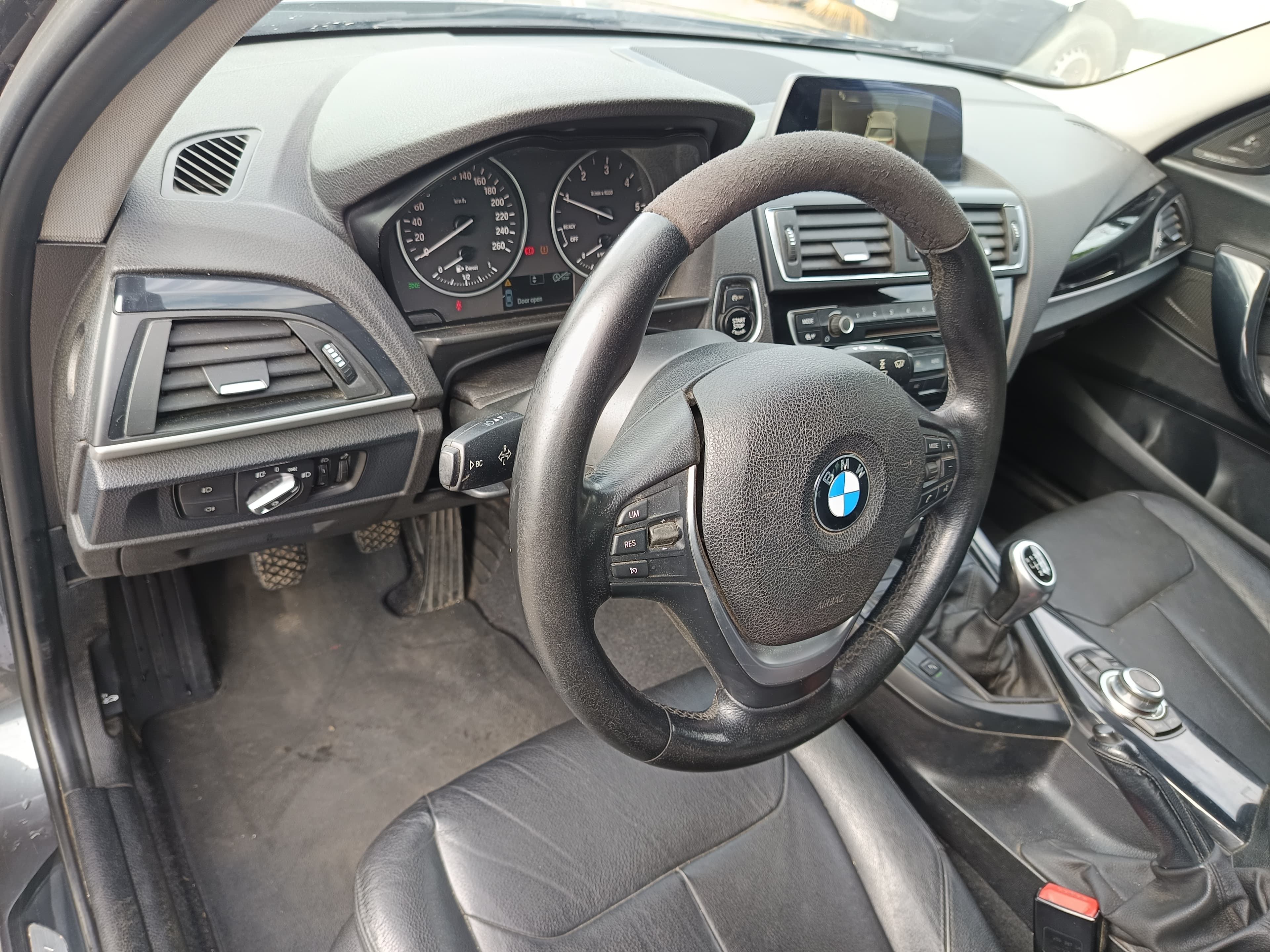 BMW 116d · Ano 2015 — imagen 34