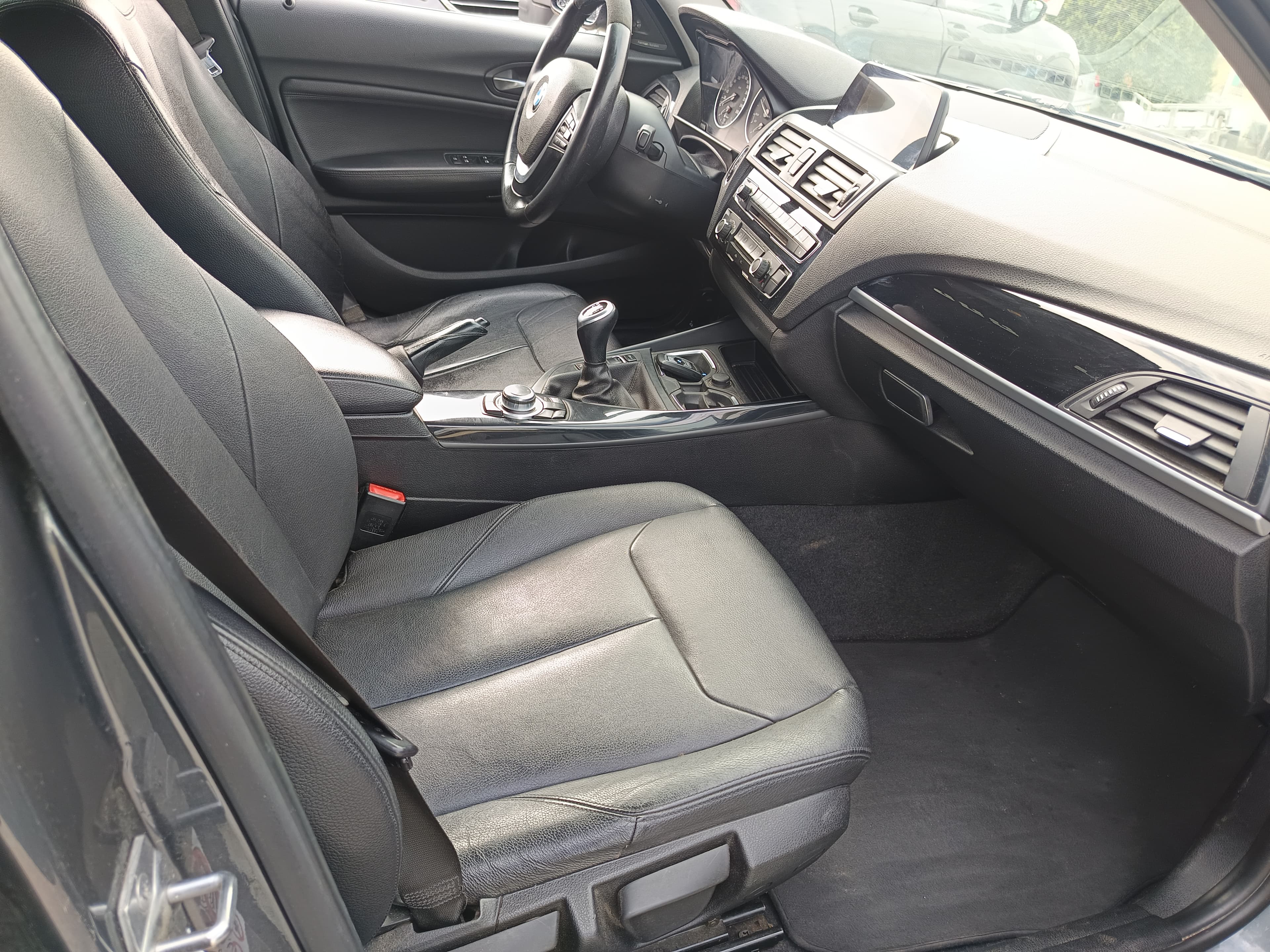 BMW 116d · Ano 2015 — imagen 25