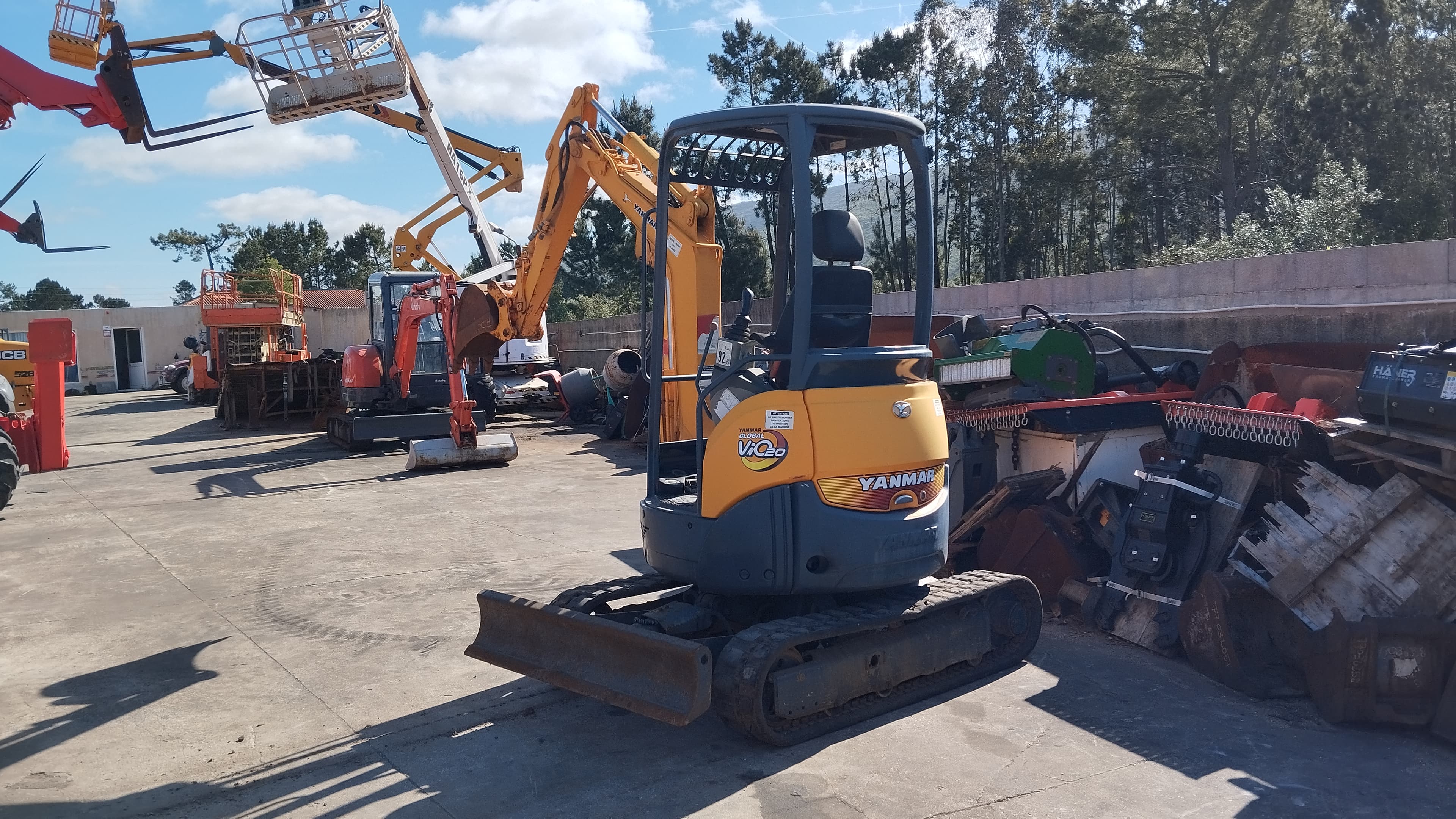 Mini giratória Yanmar Vio20 2013 — imagen 3