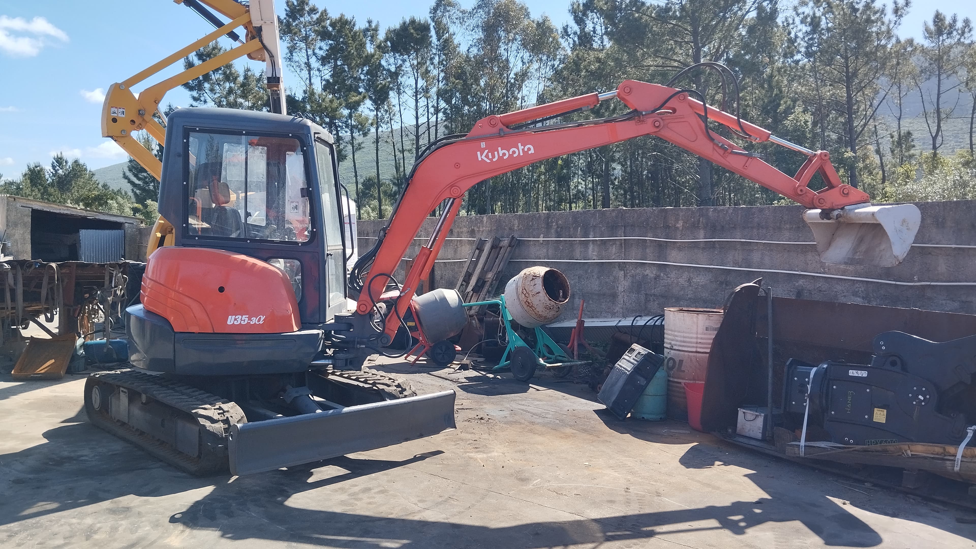 Giratória Kubota U35 — imagem 7