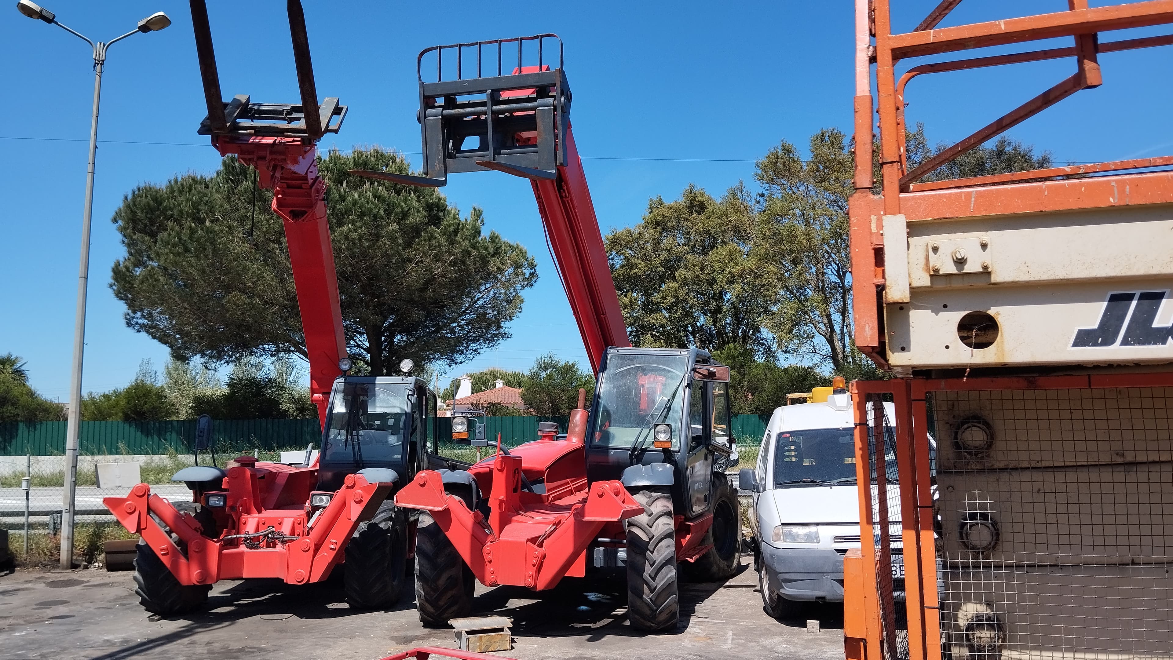 Multifunções telescópico Manitou 1335 — imagem 3