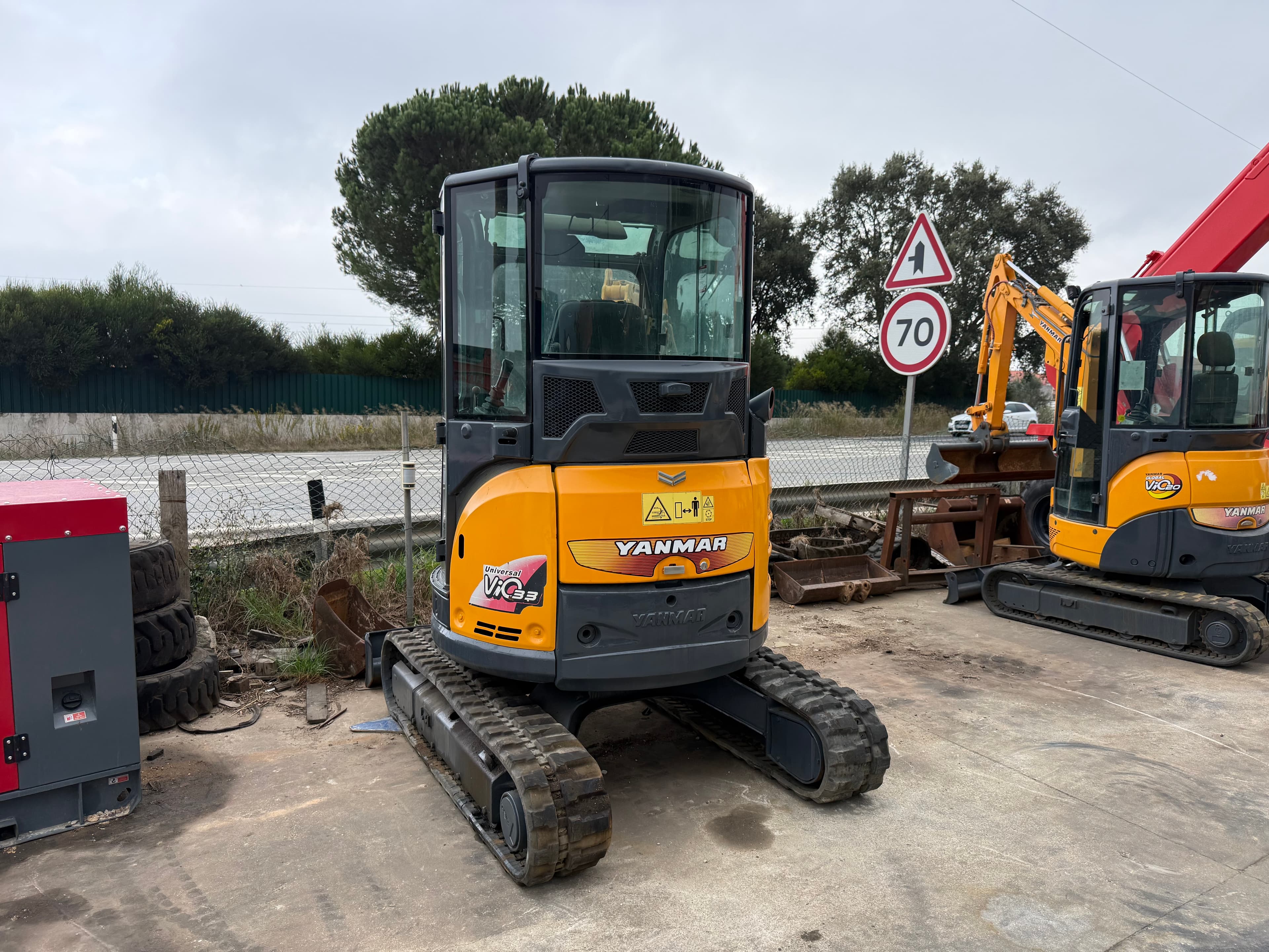 Mini giratória YANMAR Vio 33 — imagem 3