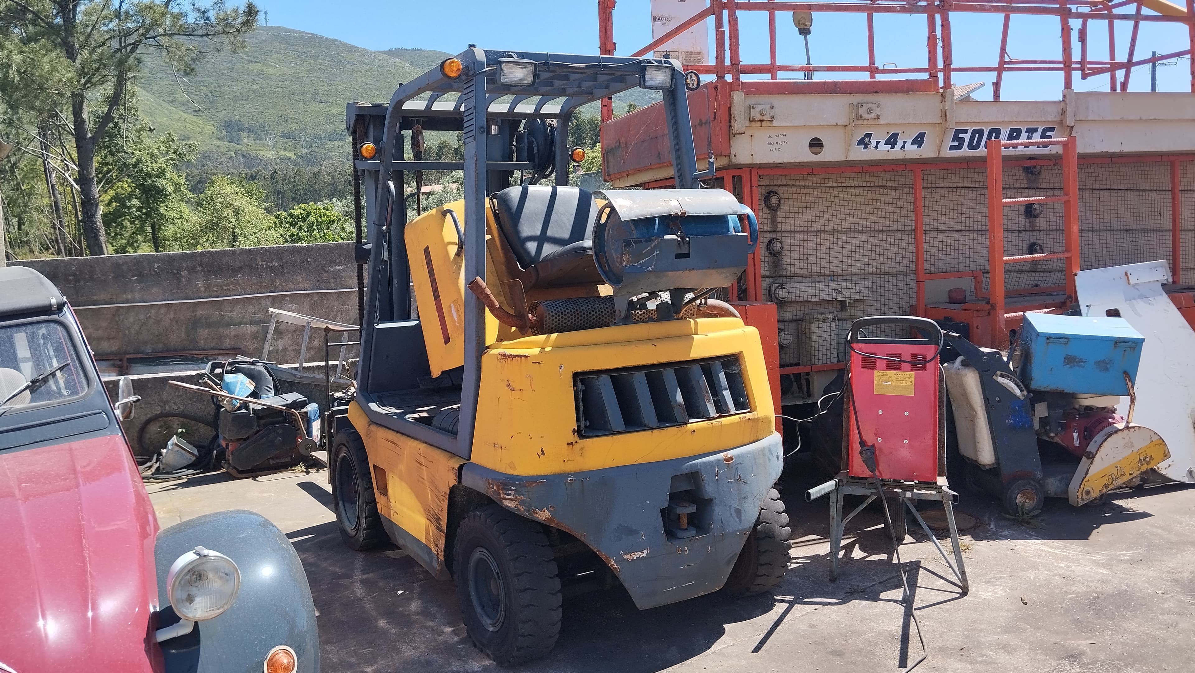 HERCU TH25 Forklift — image 2