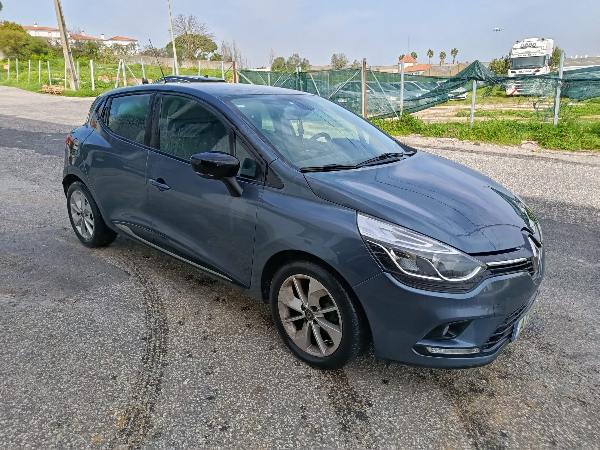 Renault Clio · Ano 2020 — imagen 3