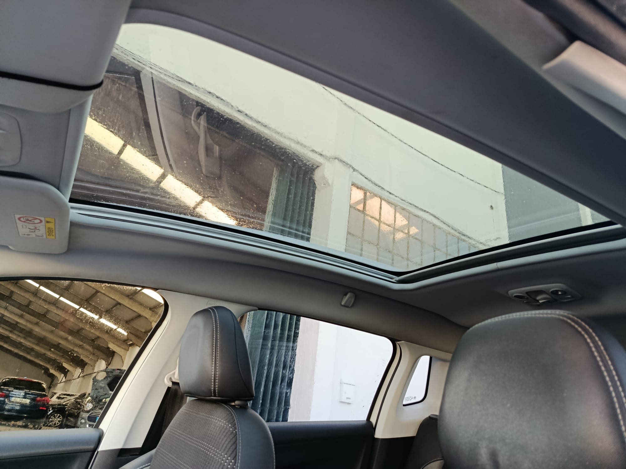 Peugeot 2008 · Ano 2017 — image 13