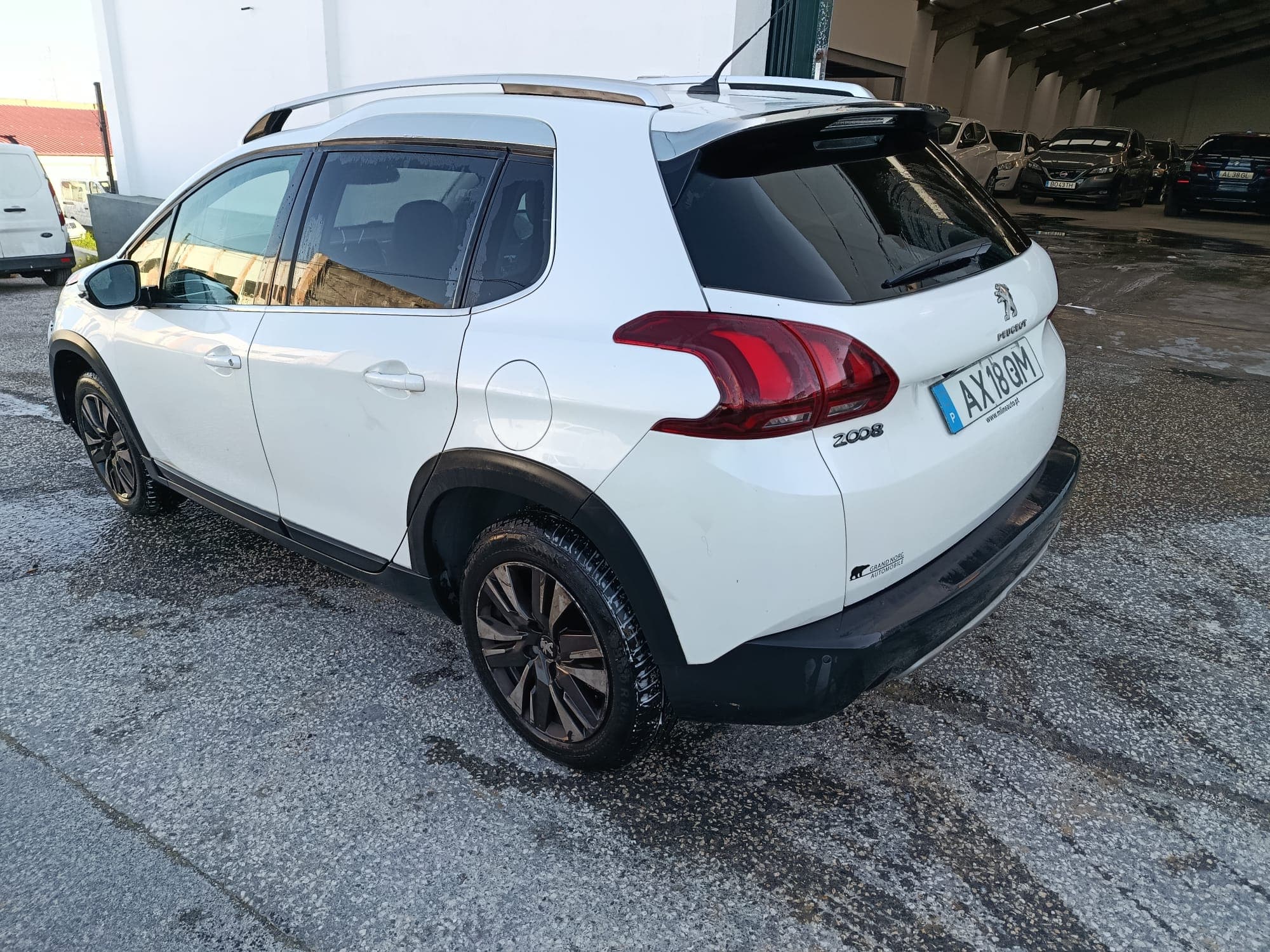 Peugeot 2008 · Ano 2017 — image 6