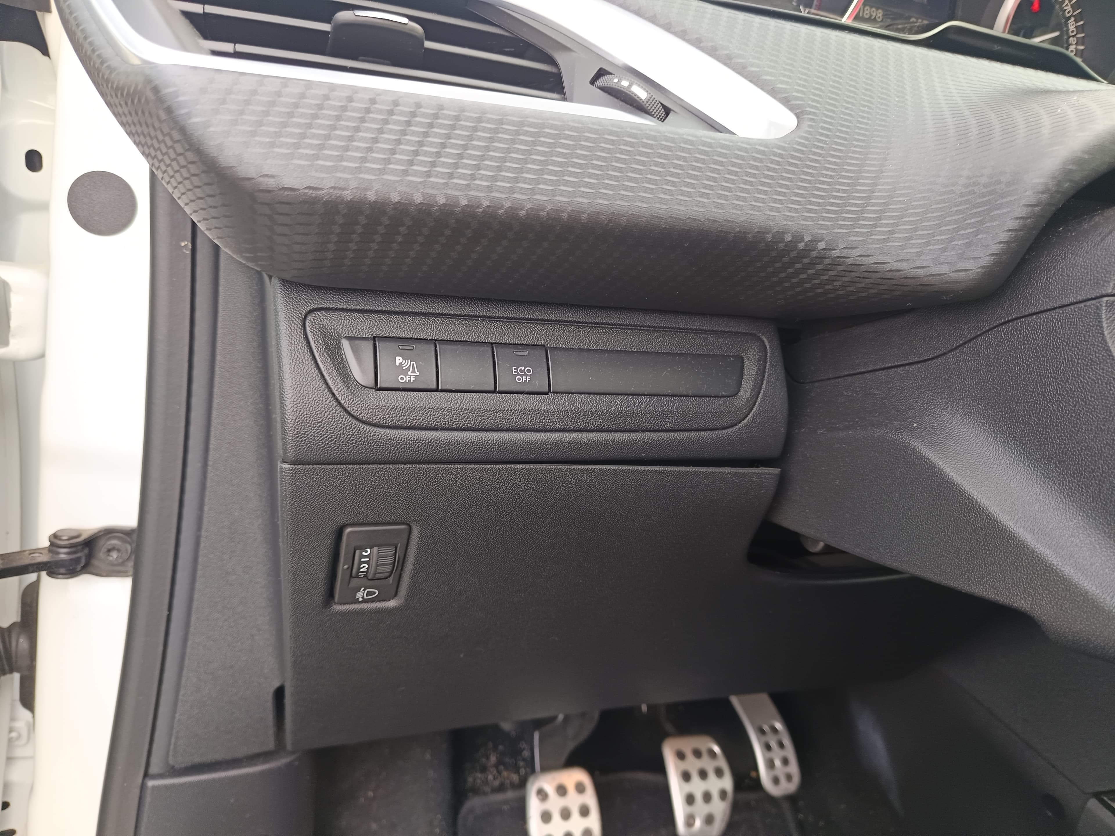 Peugeot 2008 · Ano 2017 — imagen 23