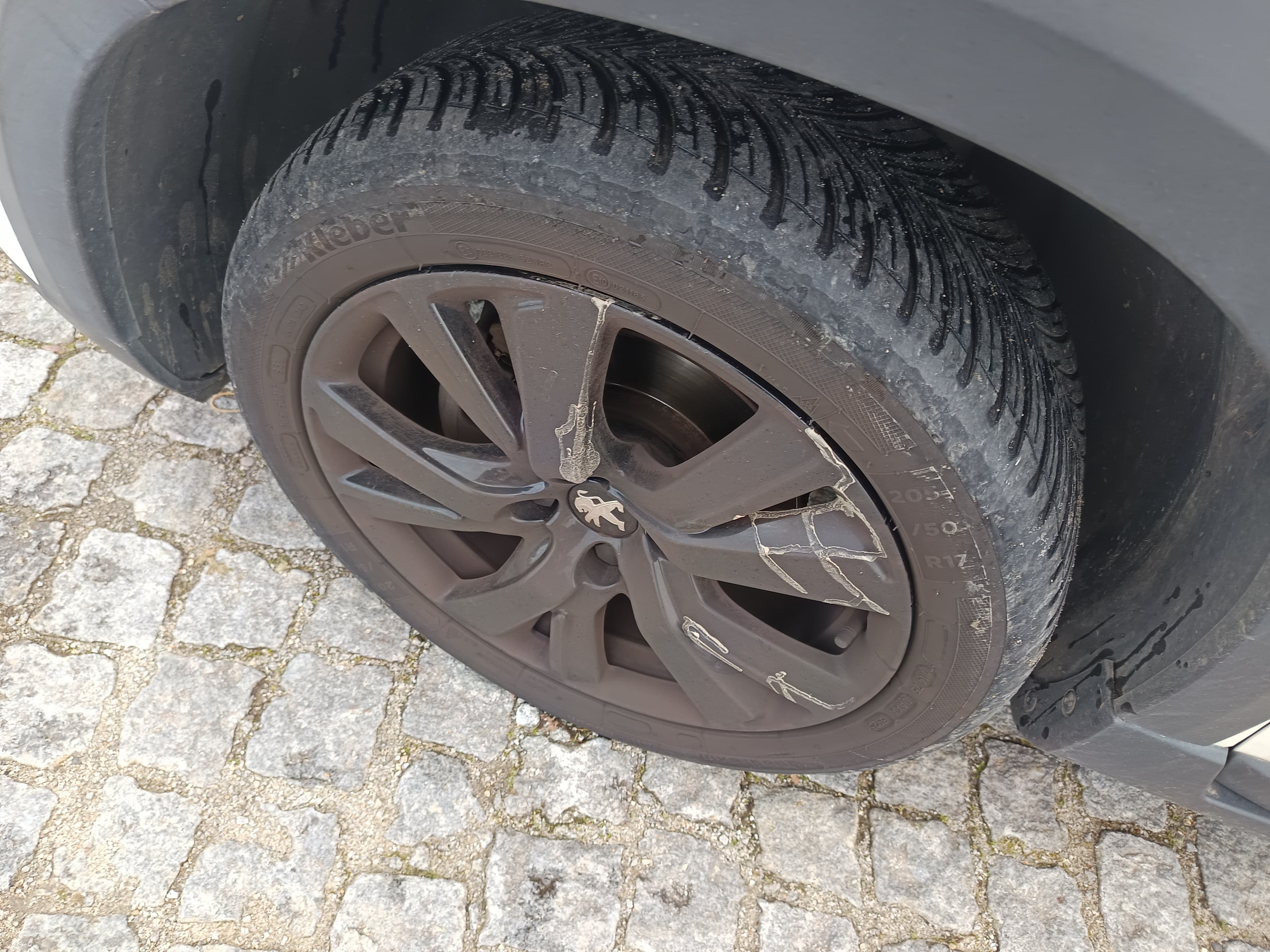 Peugeot 2008 · Ano 2017 — imagen 13