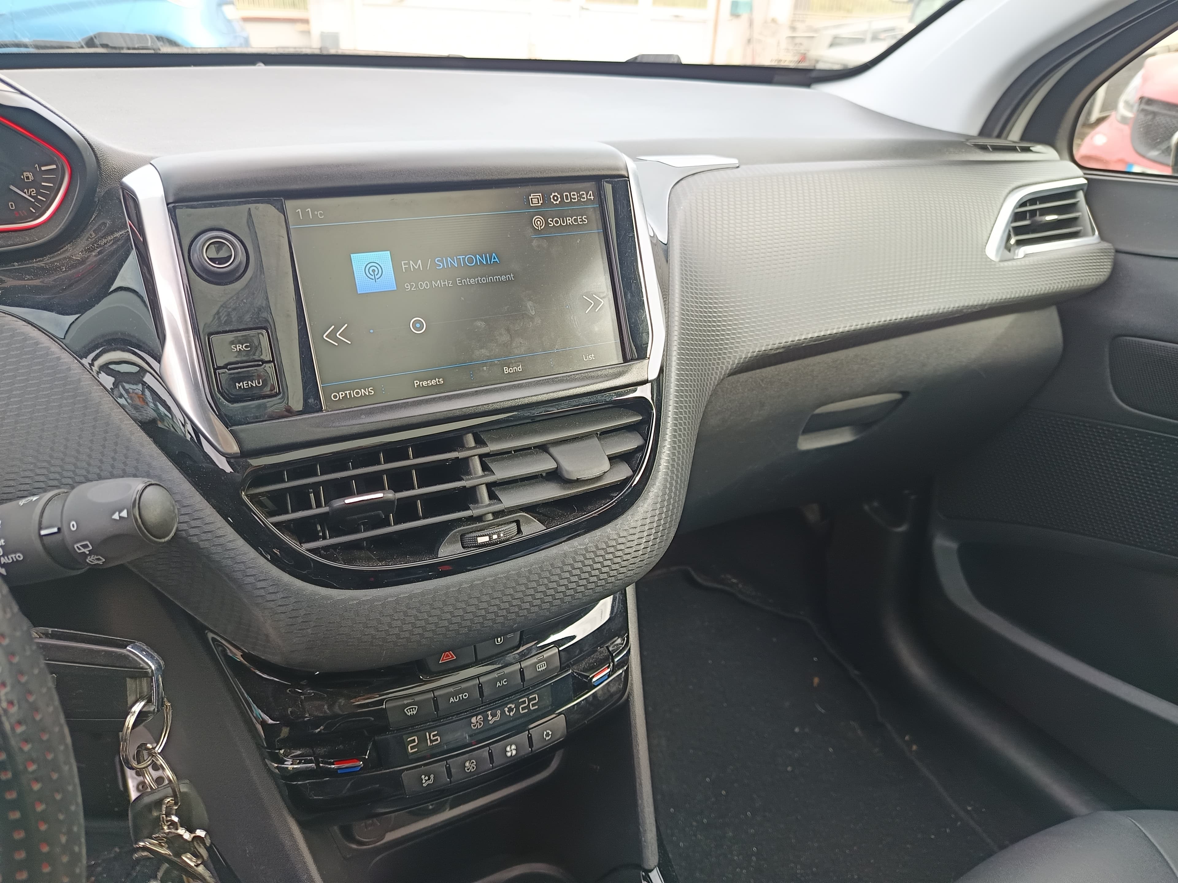 Peugeot 2008 · Ano 2017 — imagen 26