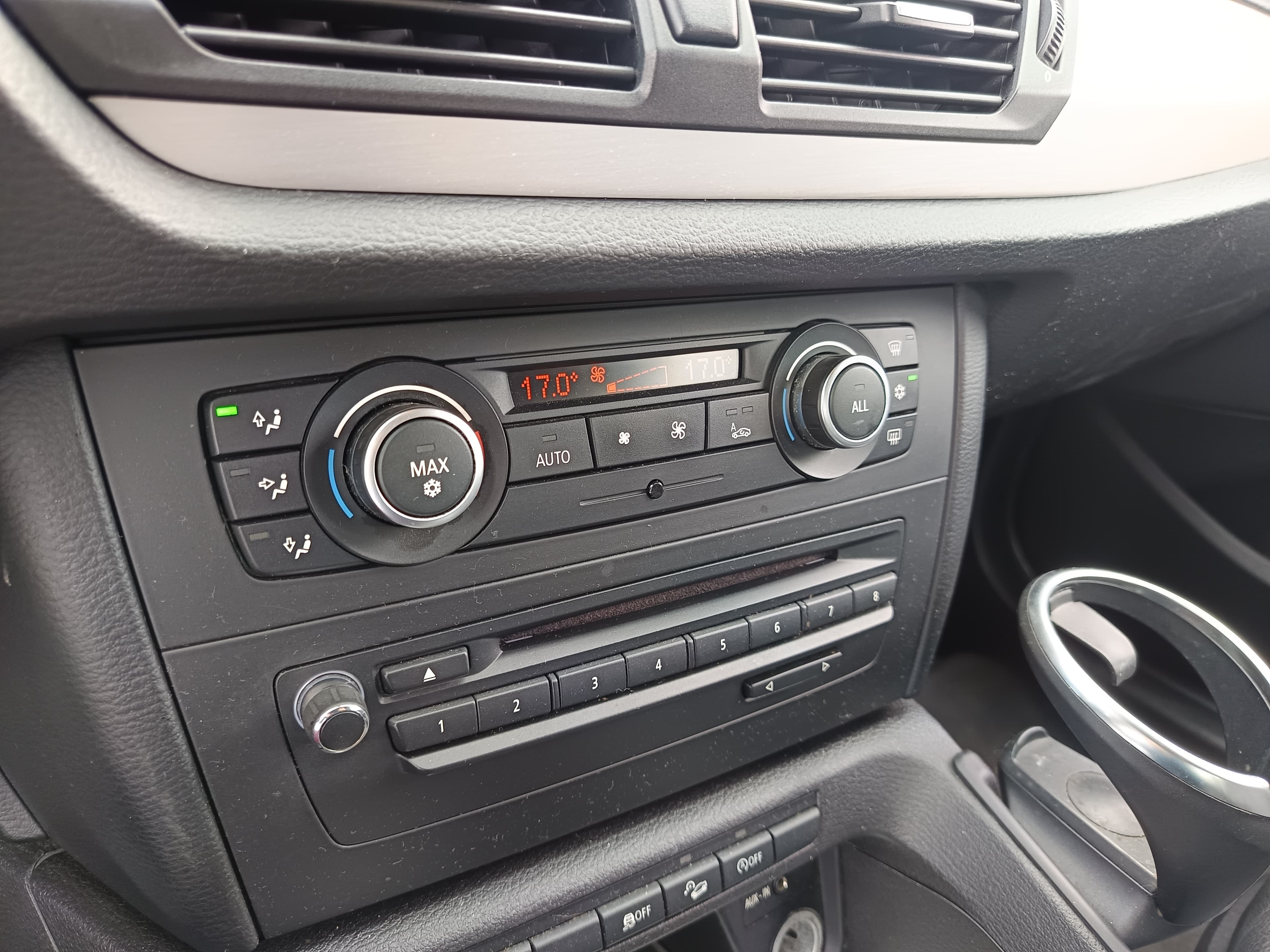 BMW X1 · Ano 2011 — imagem 21