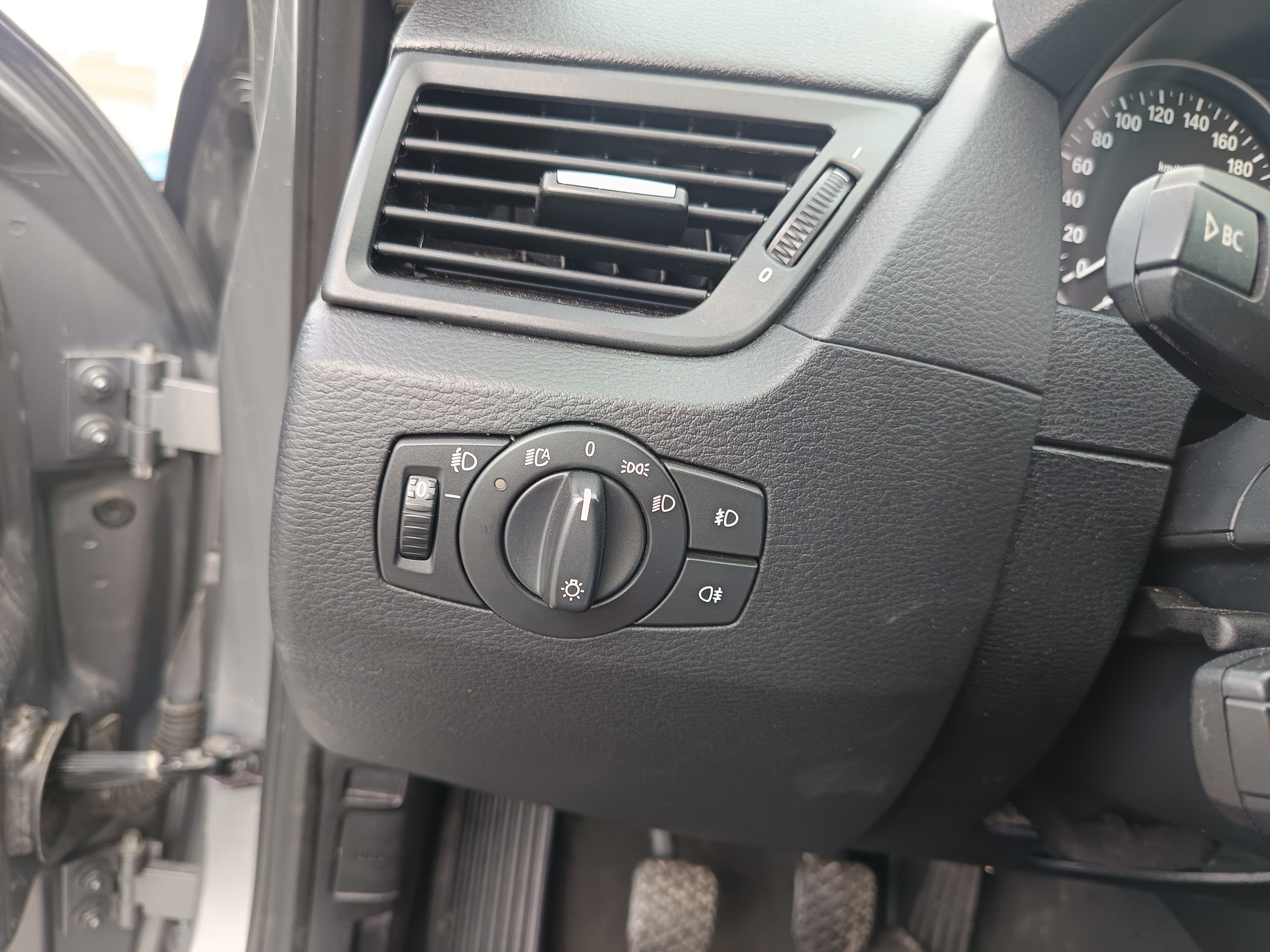 BMW X1 · Ano 2011 — imagem 28