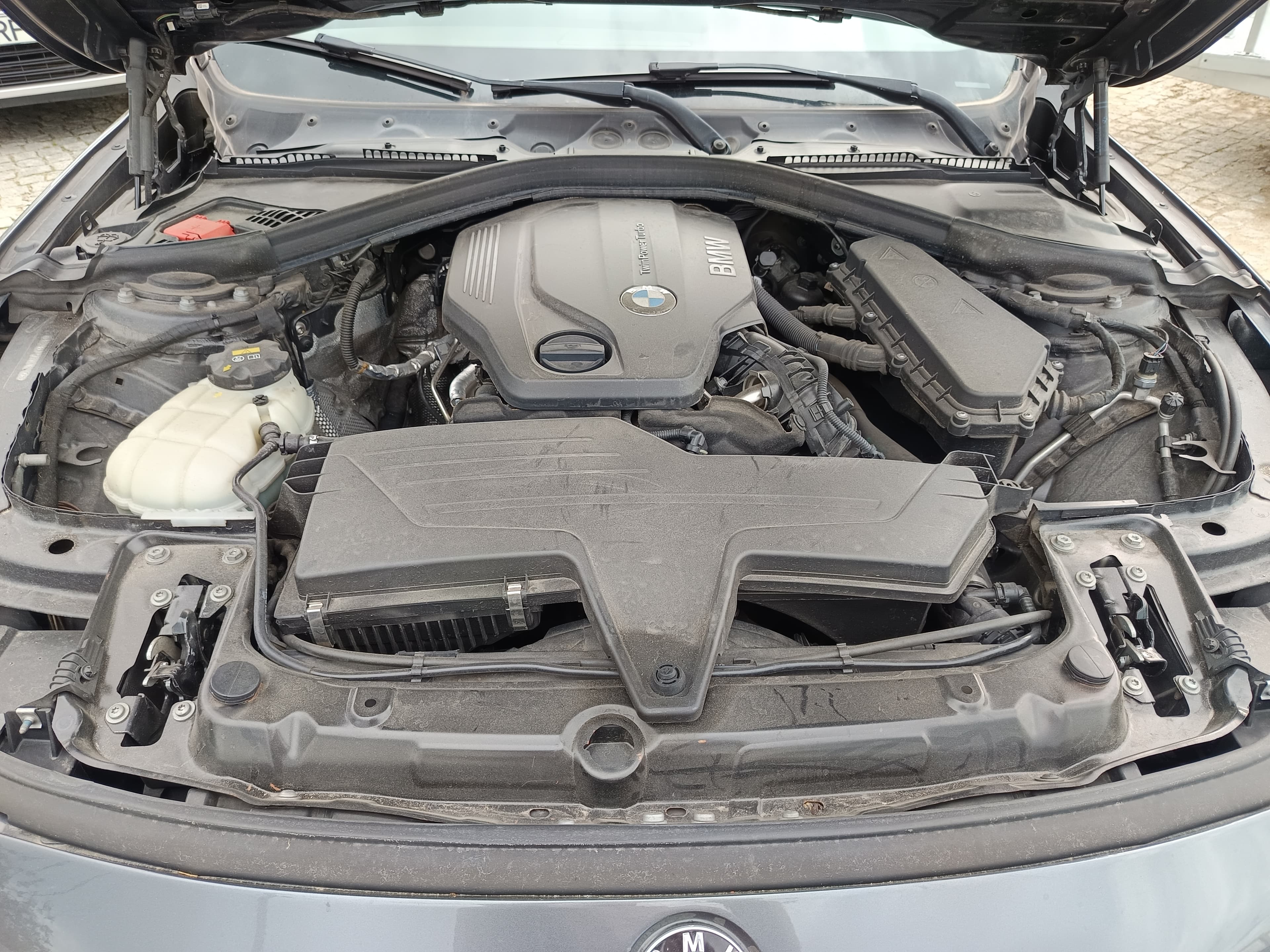 BMW 318 d · Ano 2016 — imagen 16