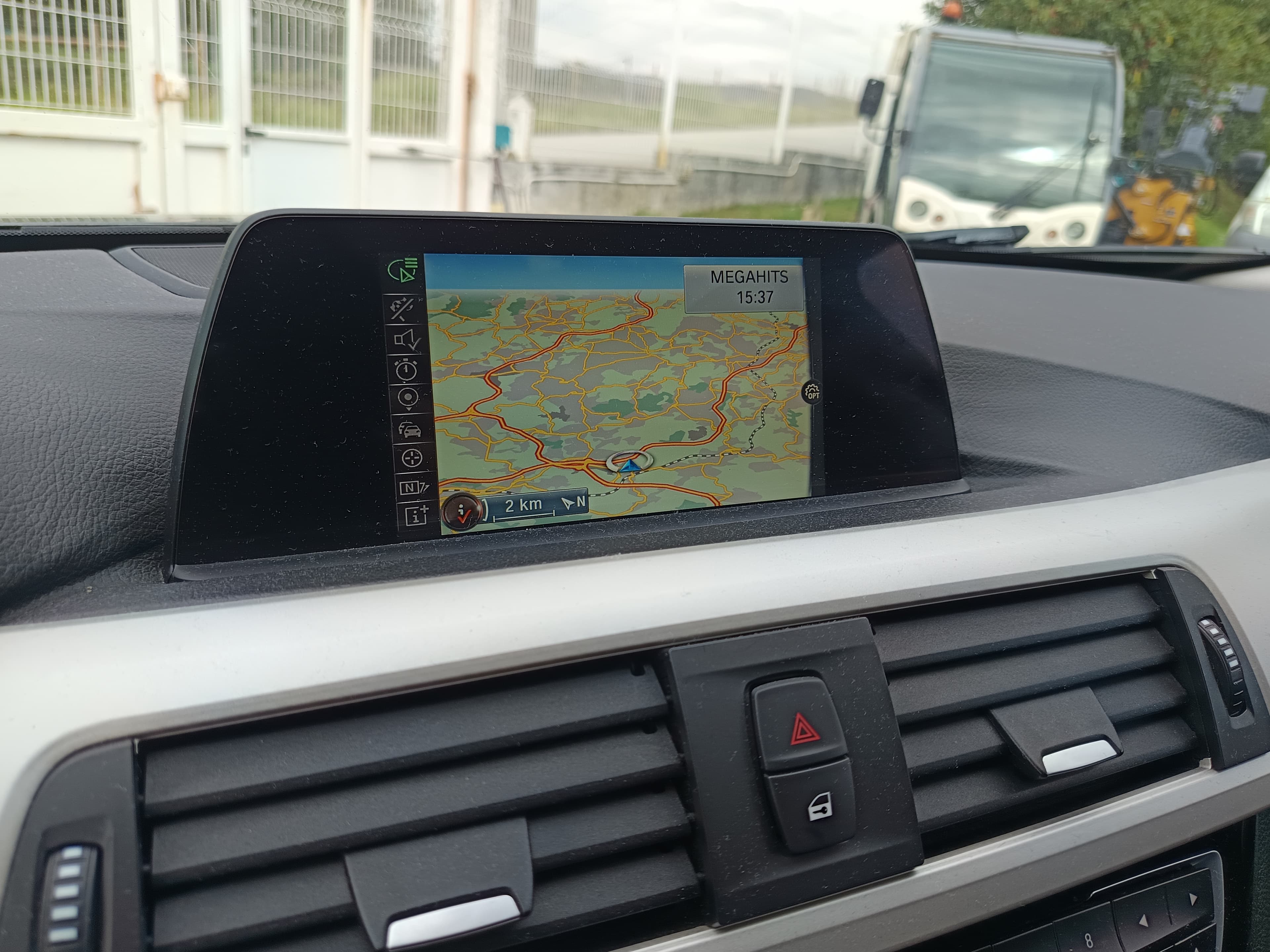 BMW 318 d · Ano 2016 — imagen 39