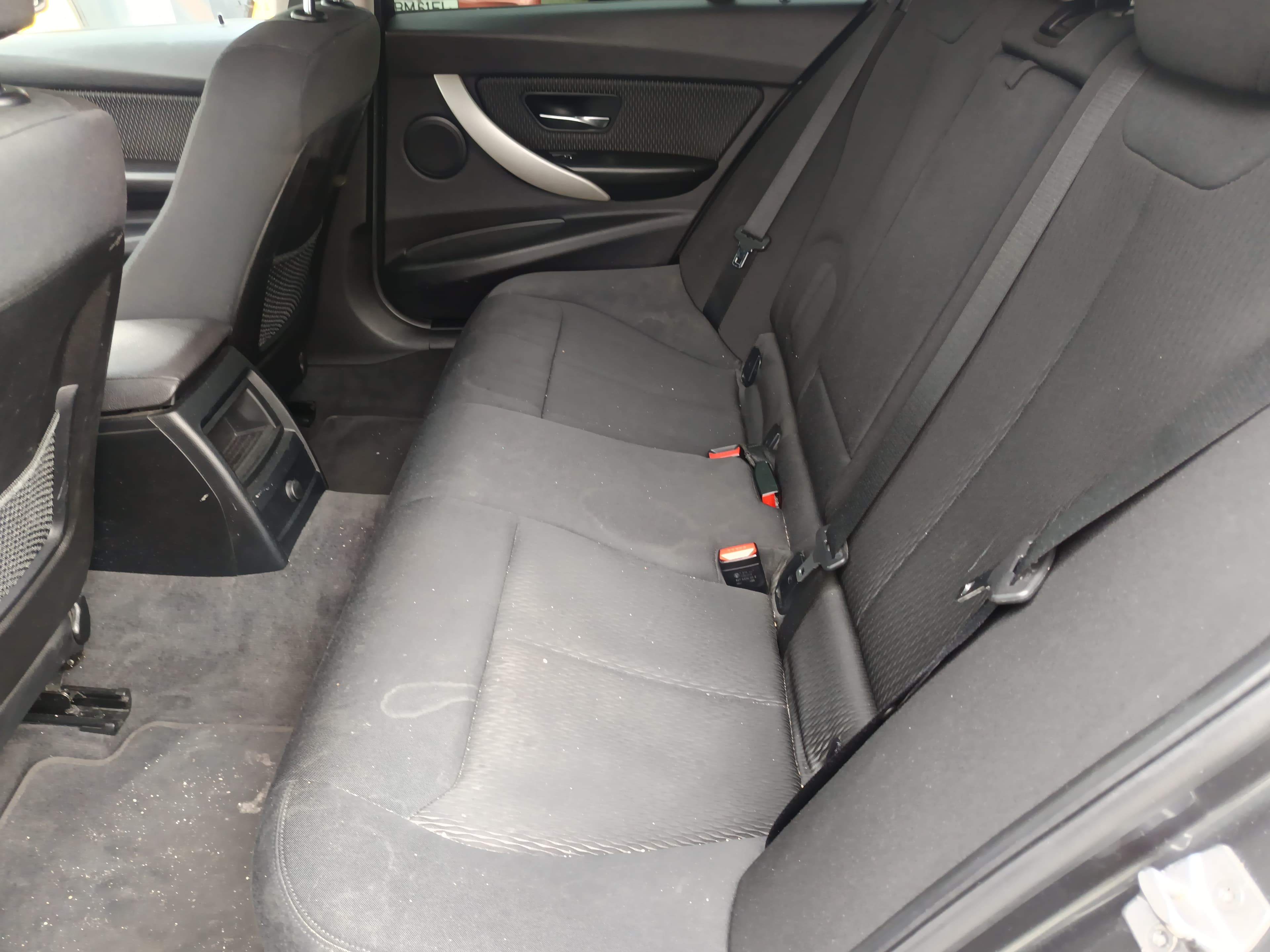 BMW 318 d · Ano 2016 — imagen 31