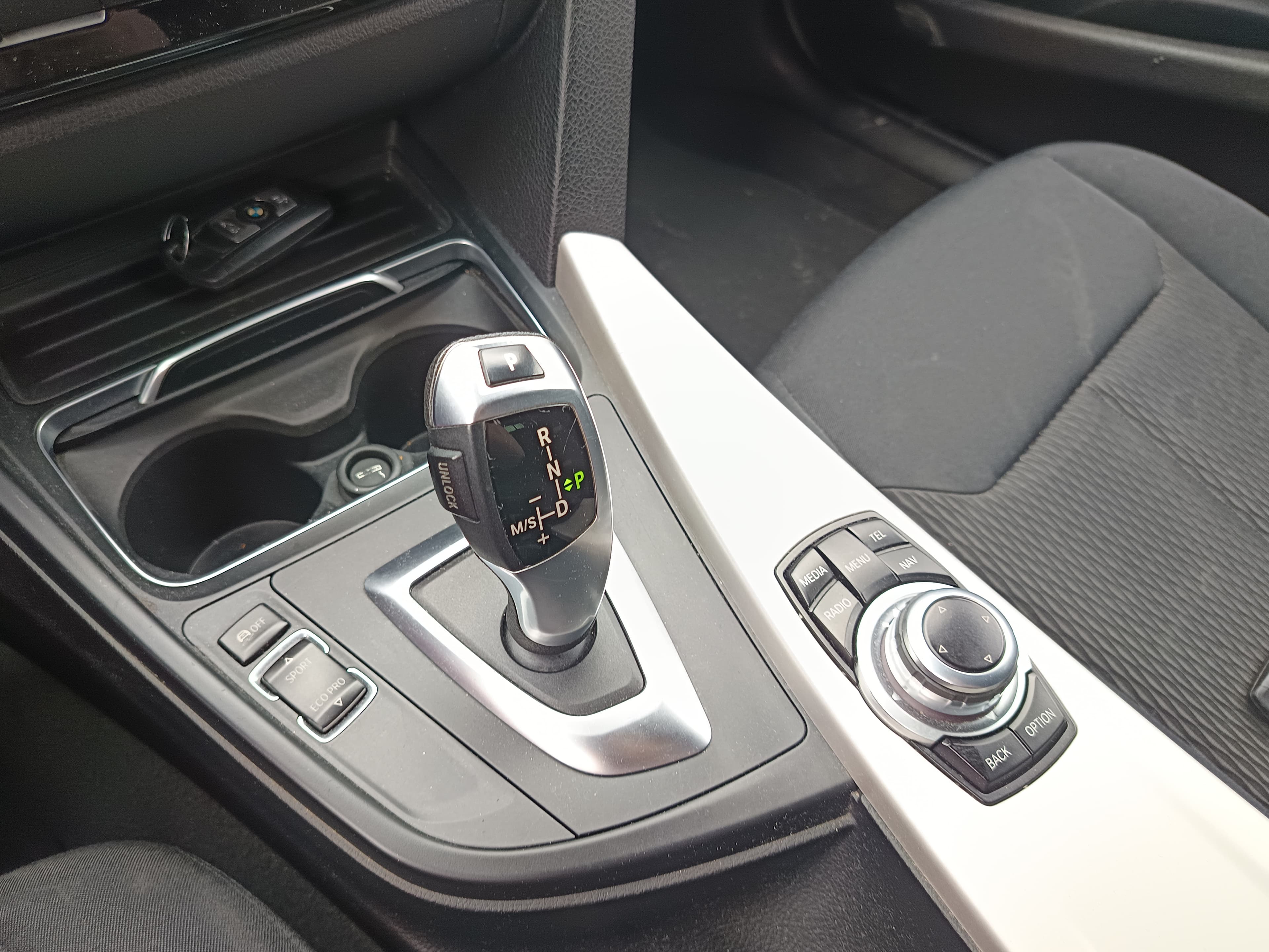 BMW 318 d · Ano 2016 — imagen 41