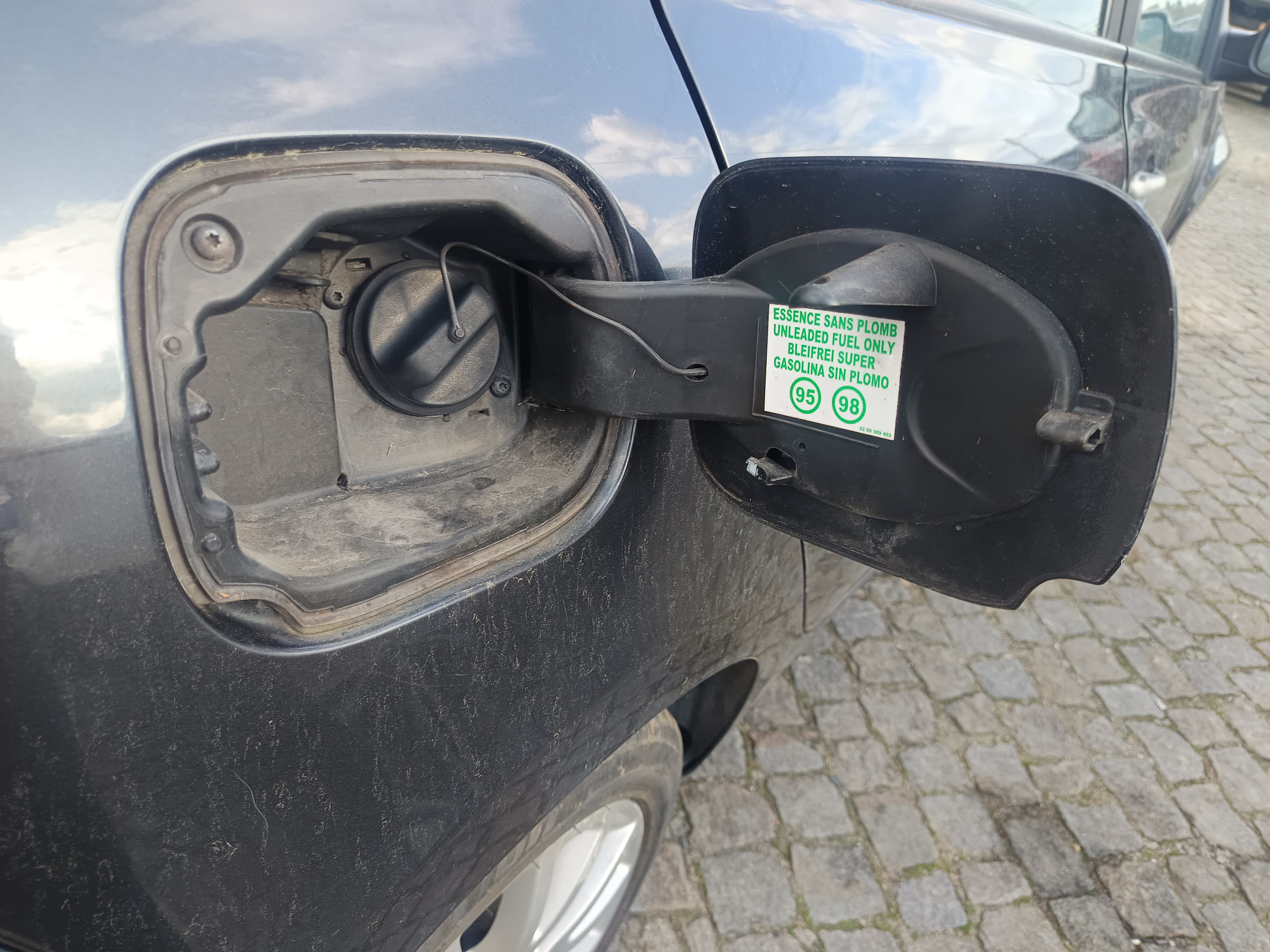 Renault Clio · Ano 2008 — imagen 10